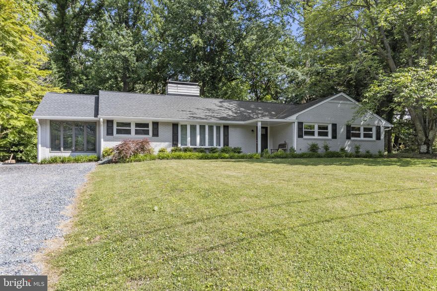 SOLD SIGHT UNSEEN.  INSPECTION AND APPRAISAL CONTINGENCY.  SHOWING FOR BACK UP.