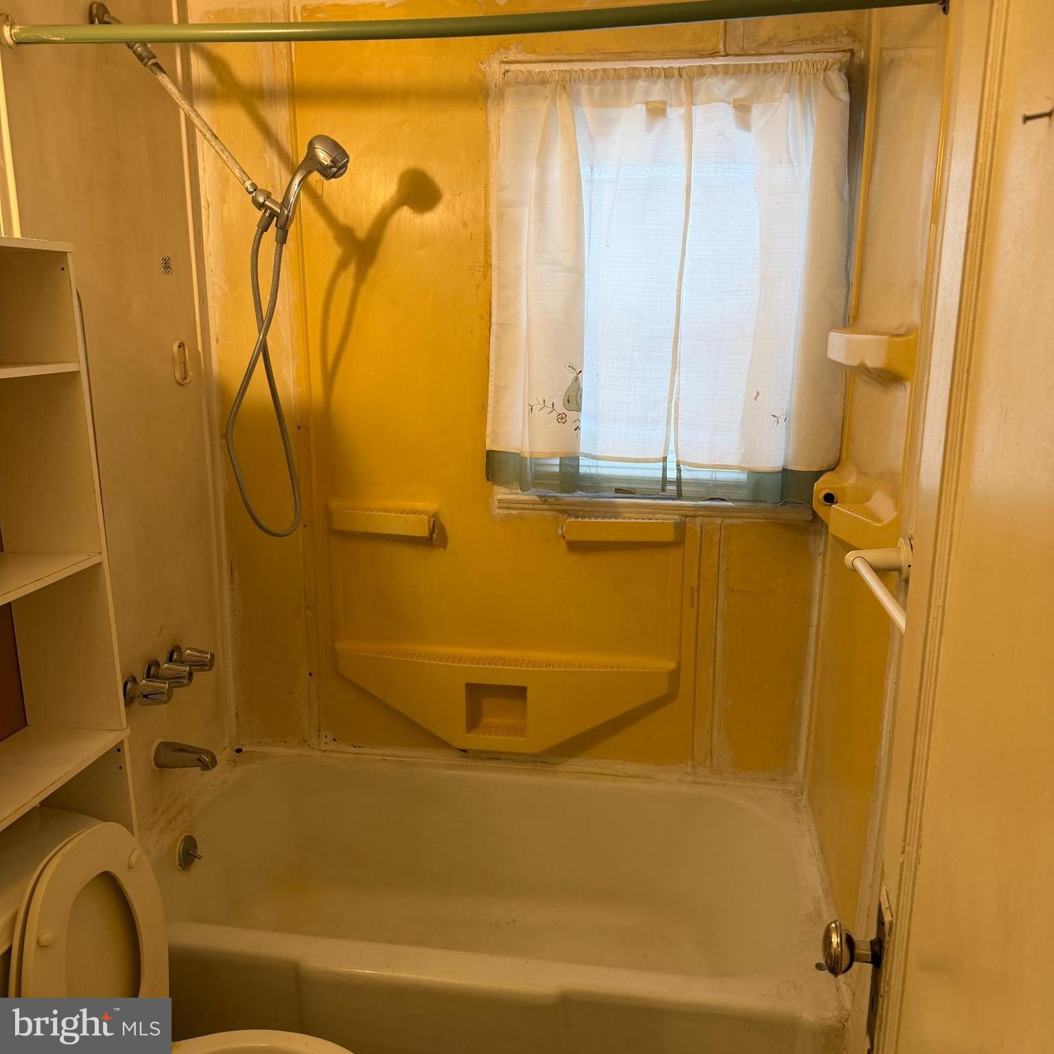 CARVER MANOR - Residential