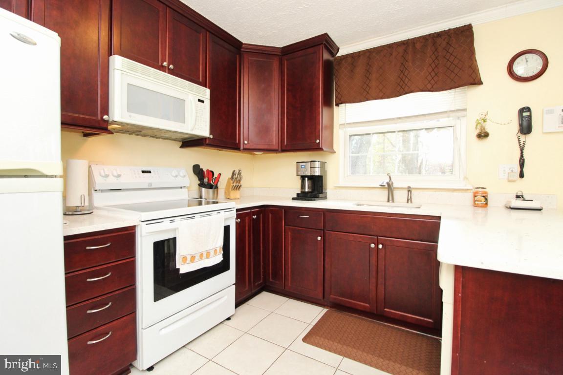 AUGUSTA ACRES - Residential