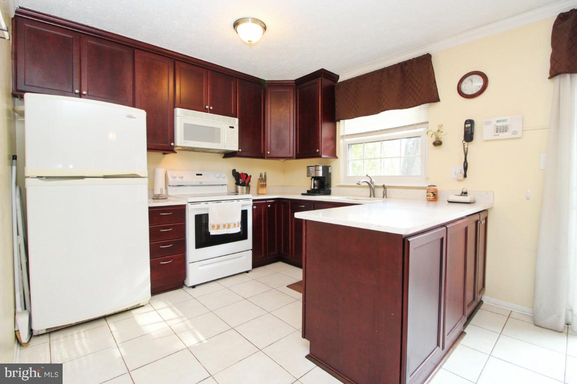 AUGUSTA ACRES - Residential