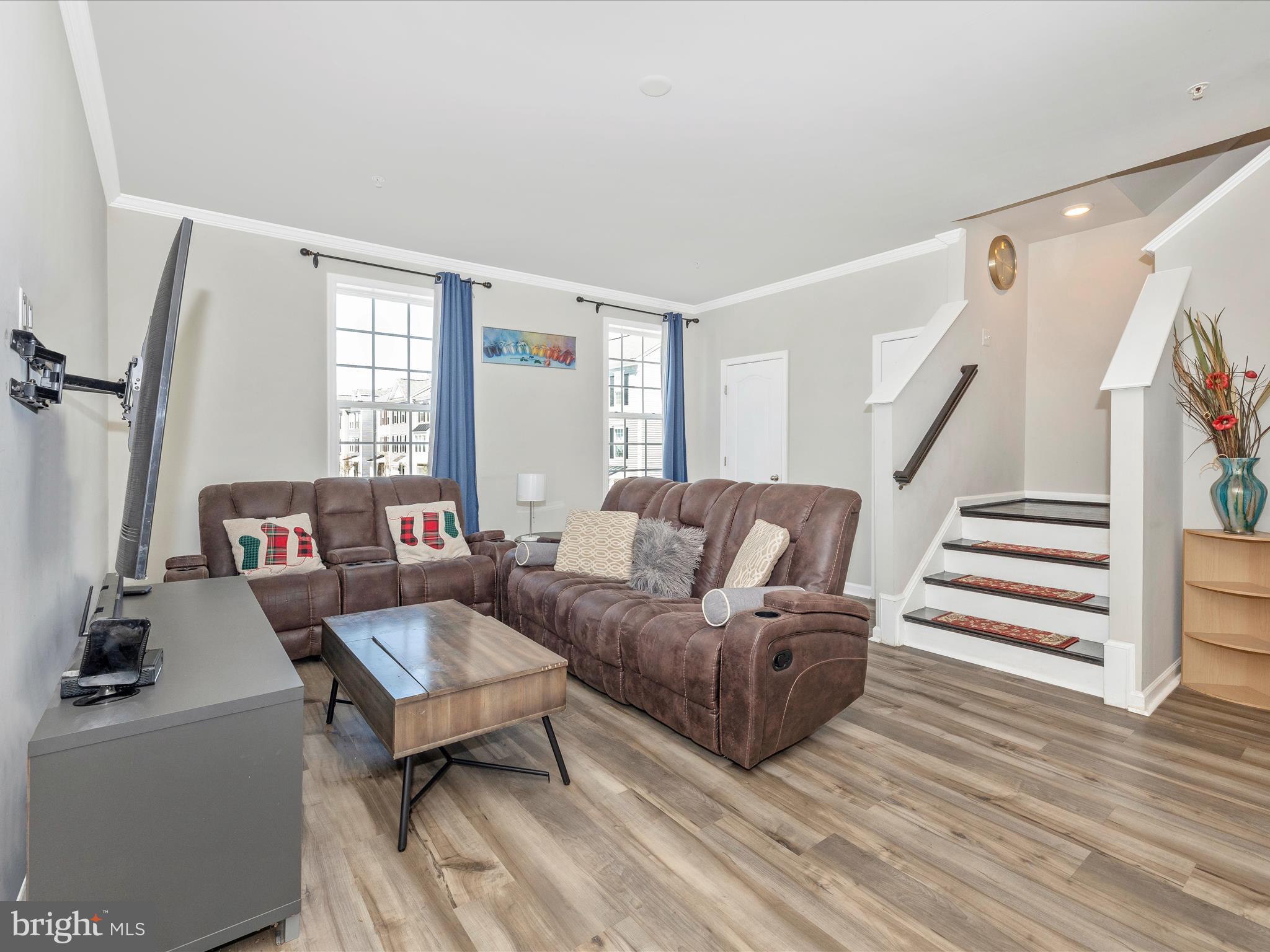 SPRING BANK - Residential