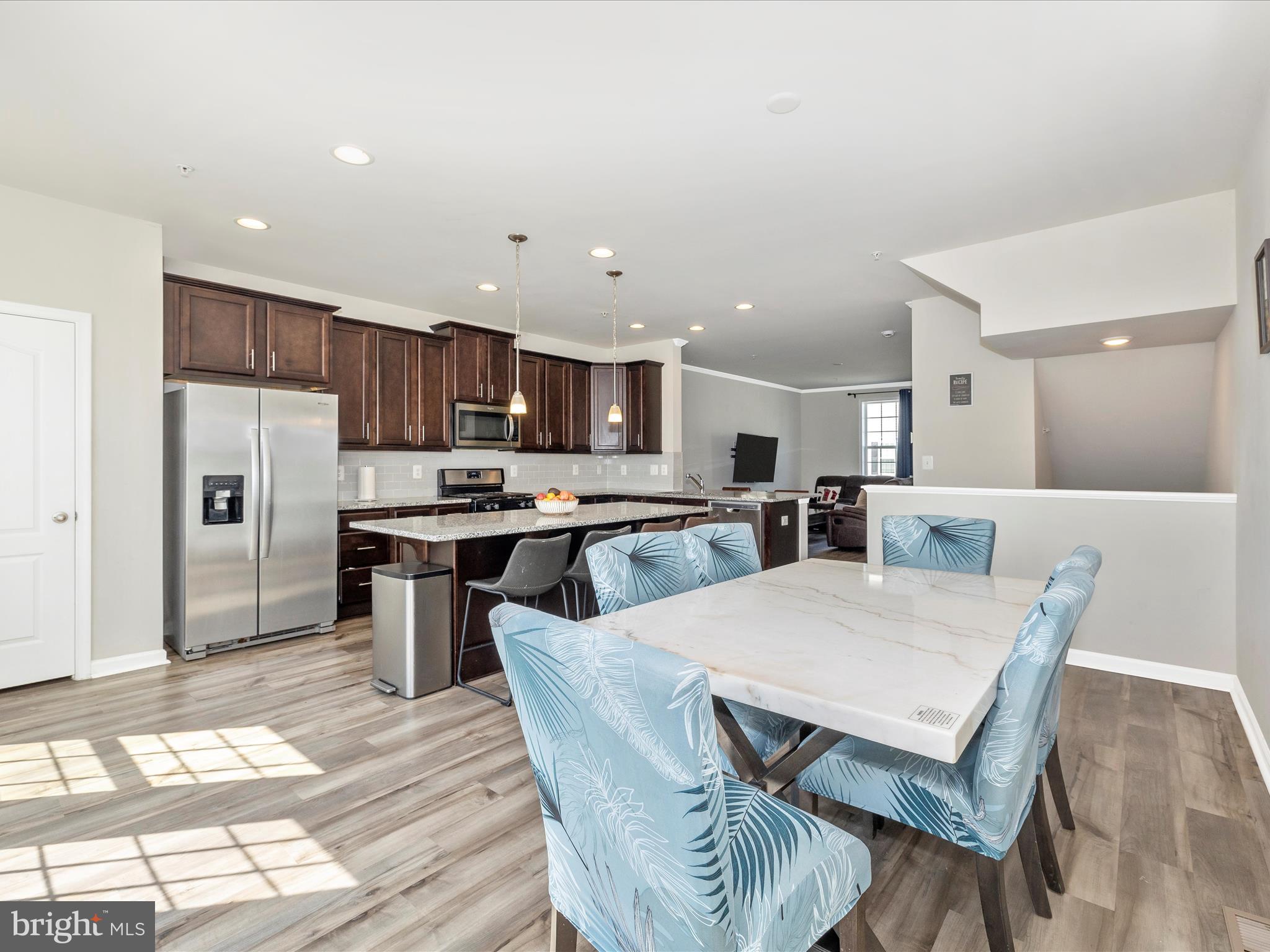 SPRING BANK - Residential