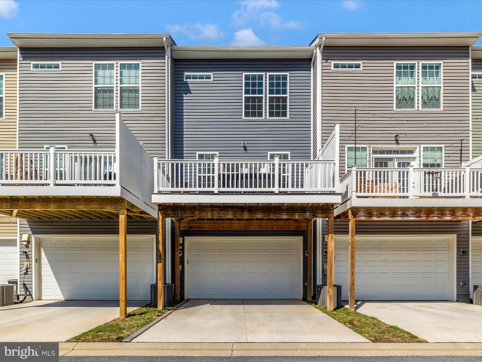 SPRING BANK - Residential