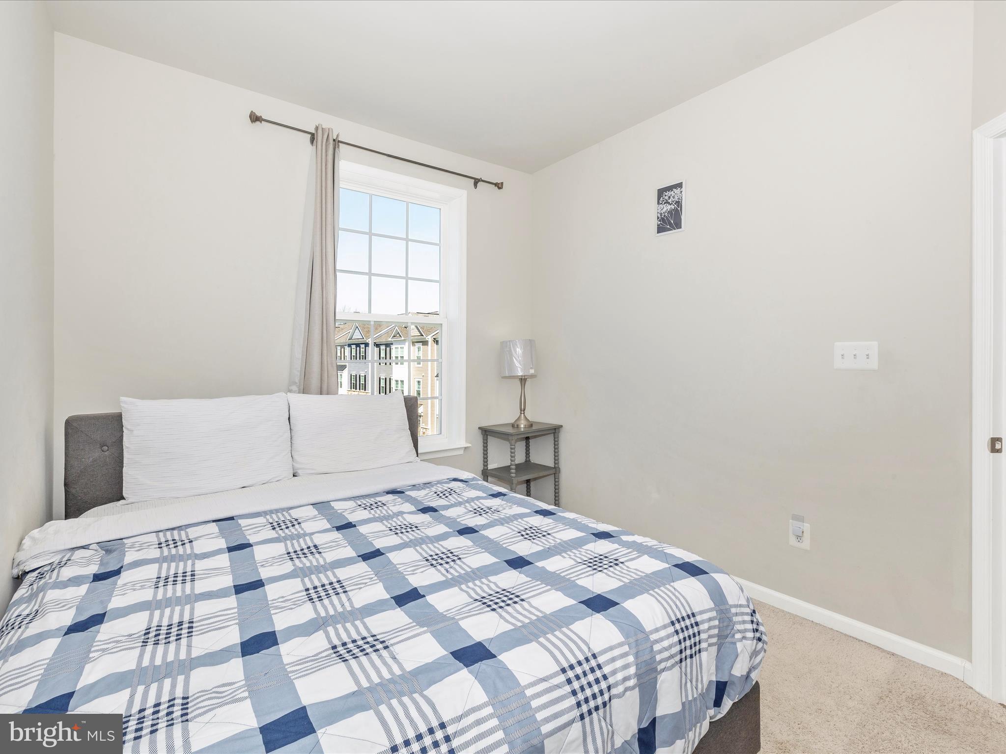 SPRING BANK - Residential