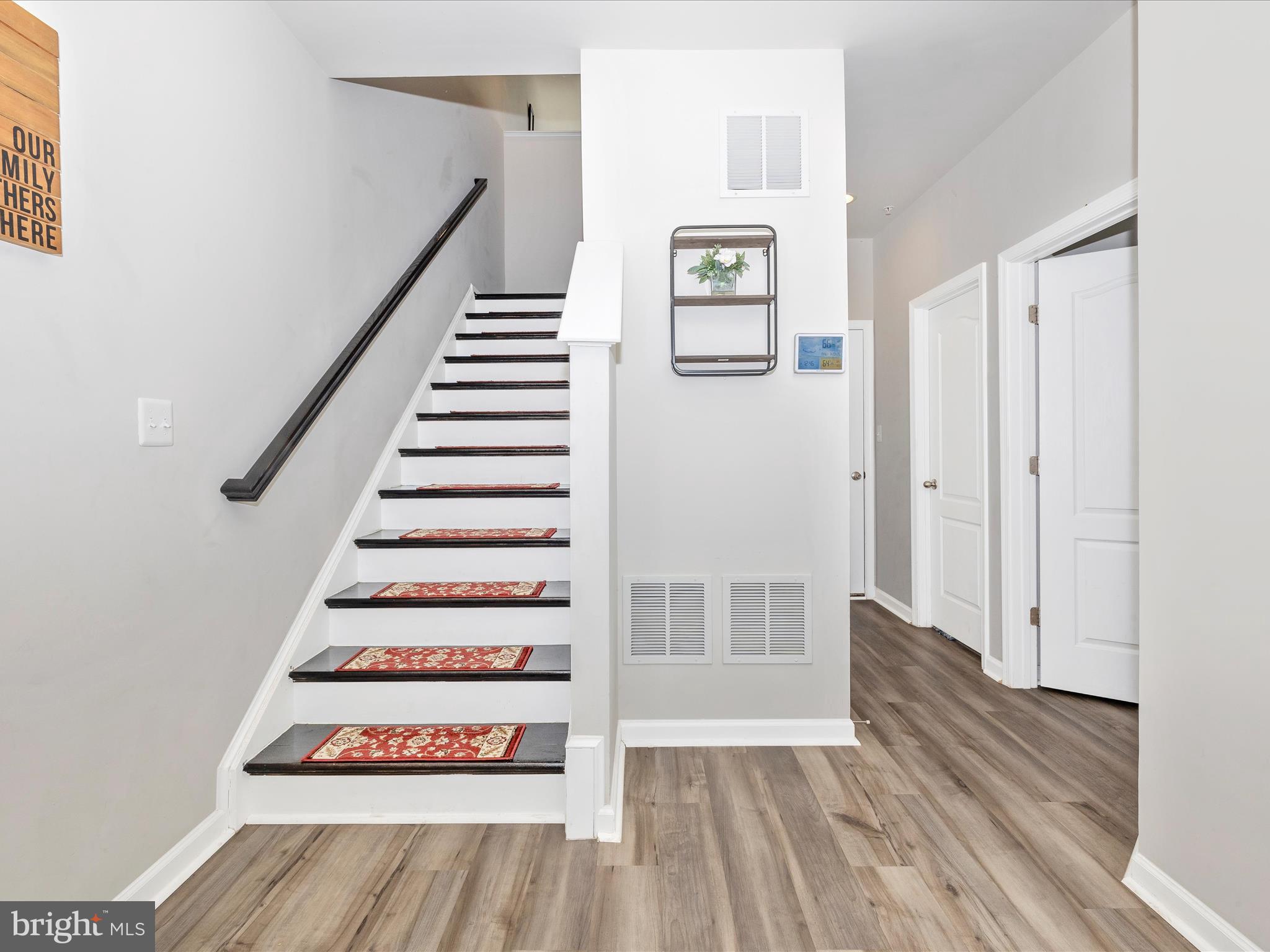 SPRING BANK - Residential