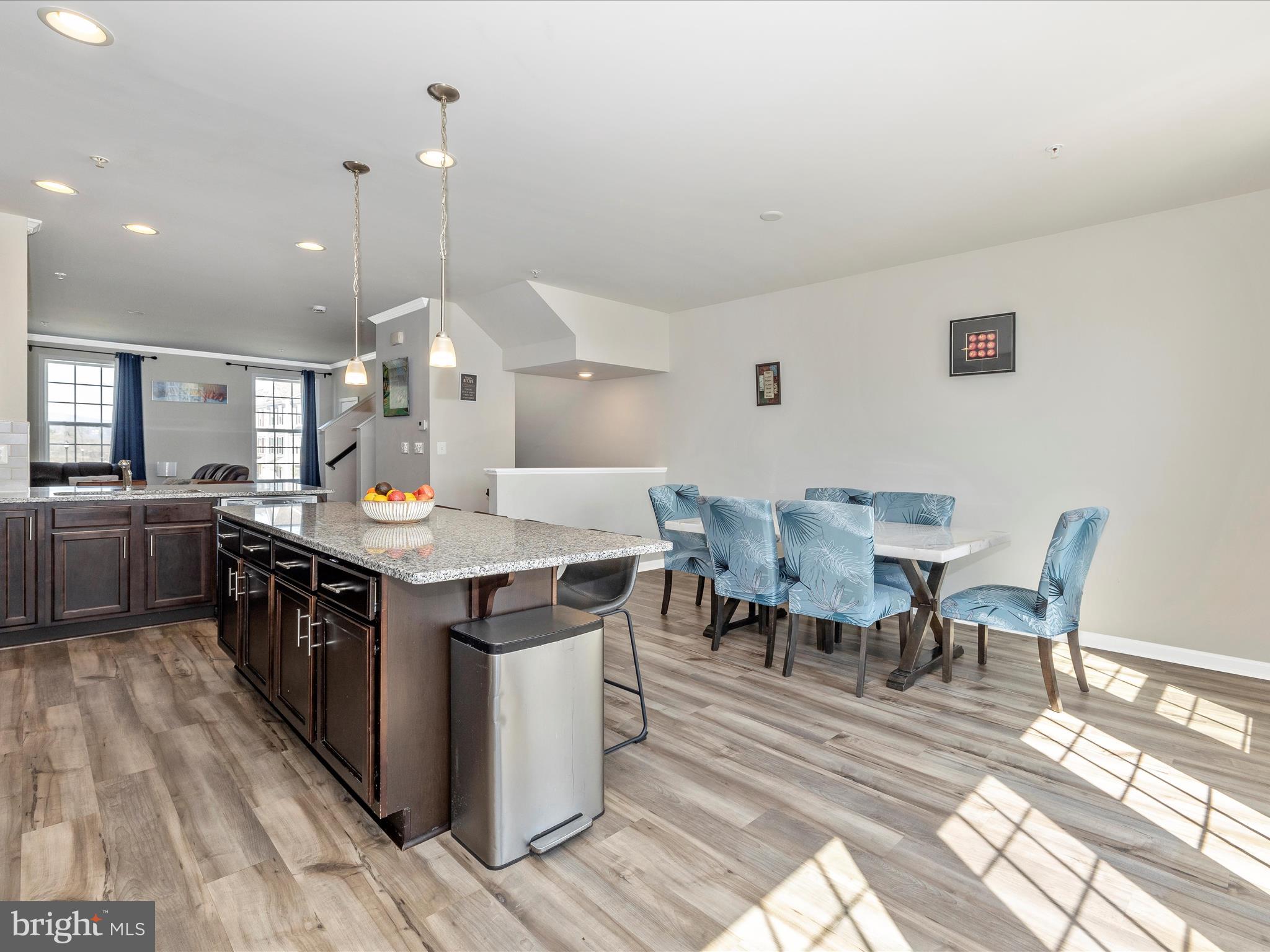 SPRING BANK - Residential