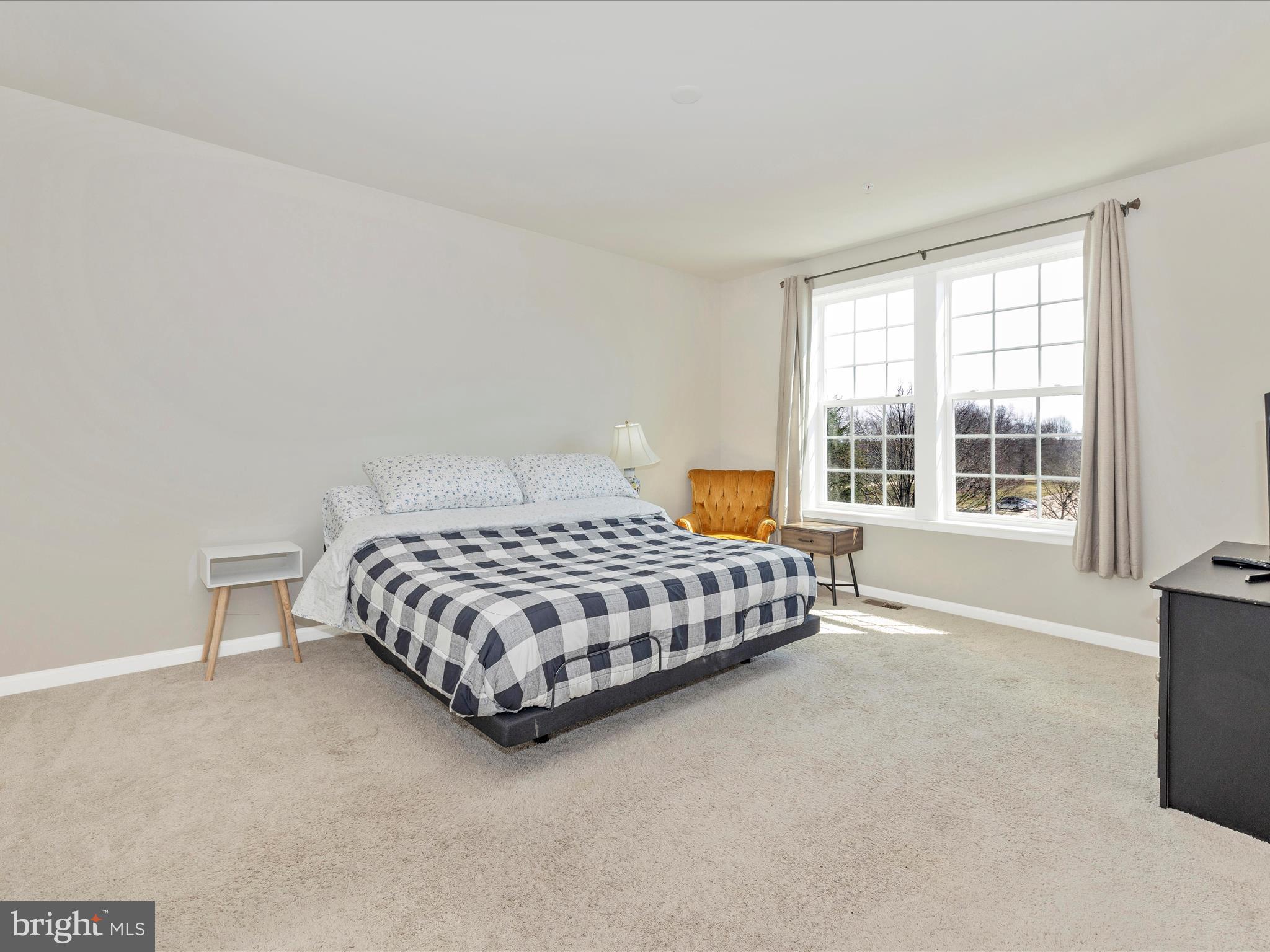 SPRING BANK - Residential