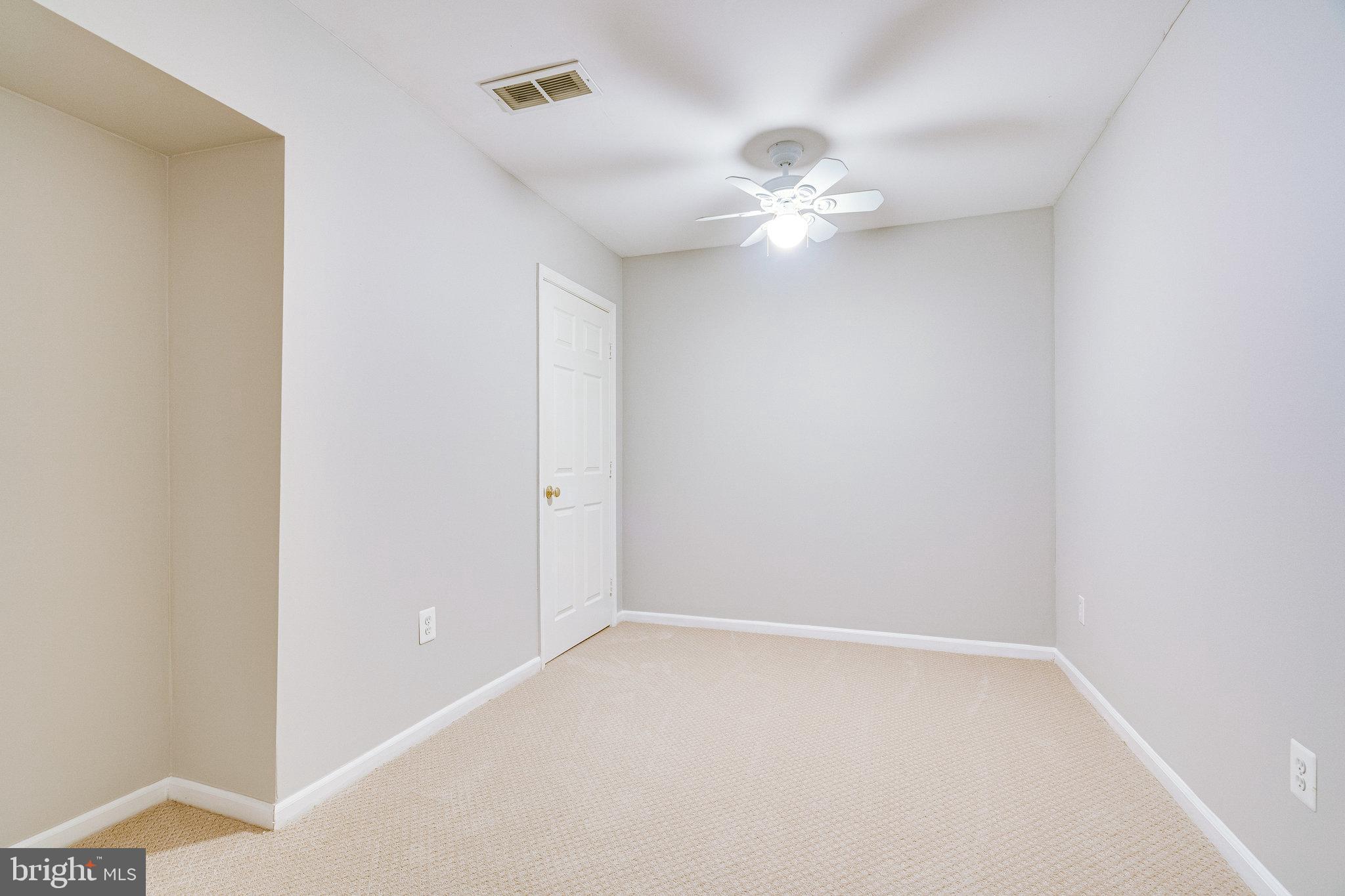 OLD MILL COMMUNITY - Residential Lease