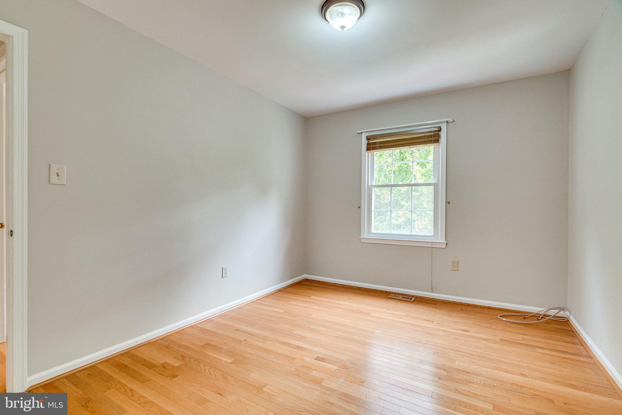 OLD MILL COMMUNITY - Residential Lease