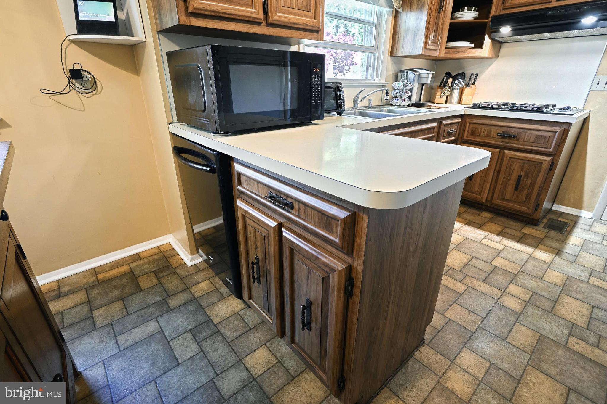 NORTH HILLS - Residential