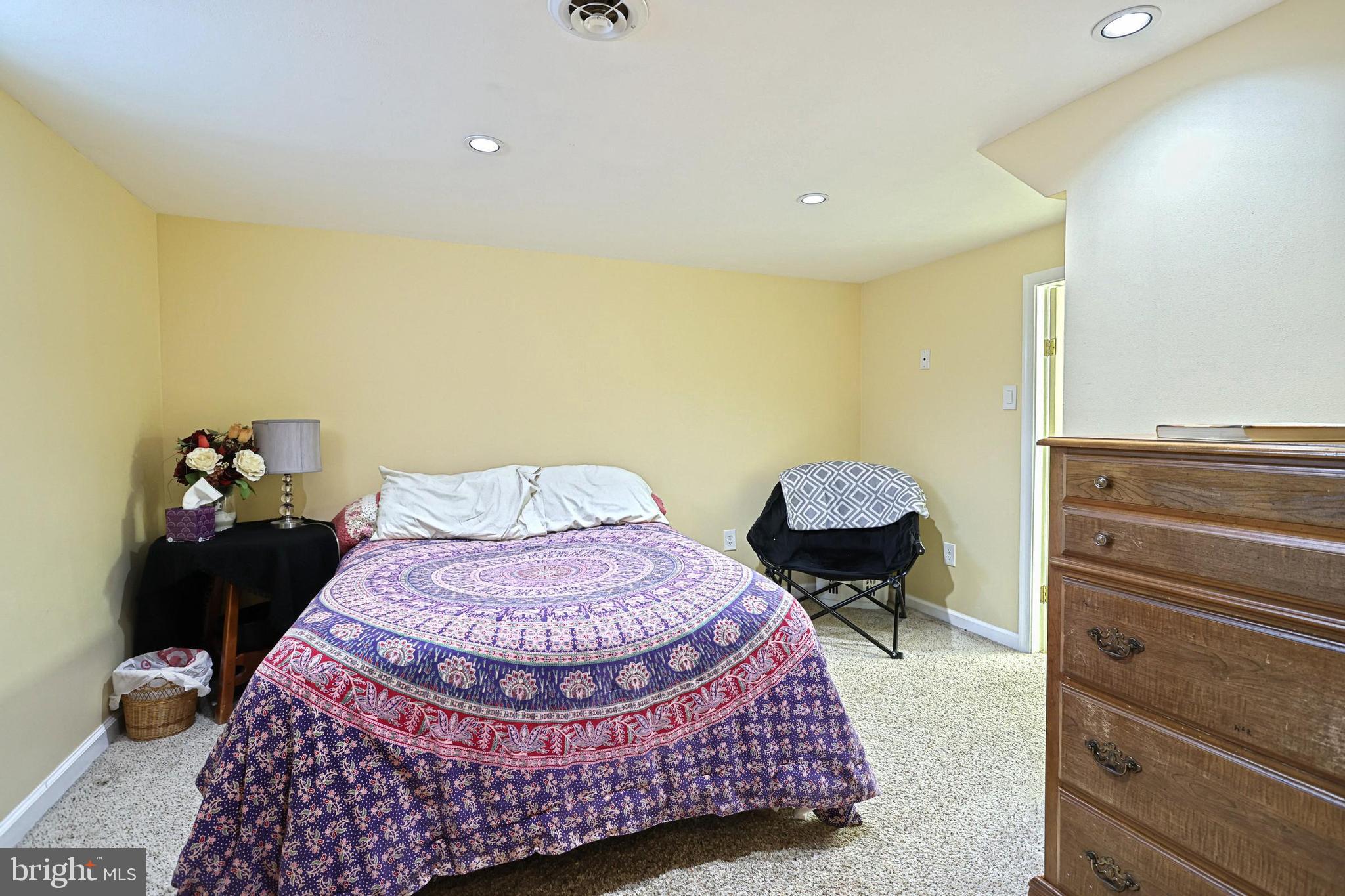 NORTH HILLS - Residential