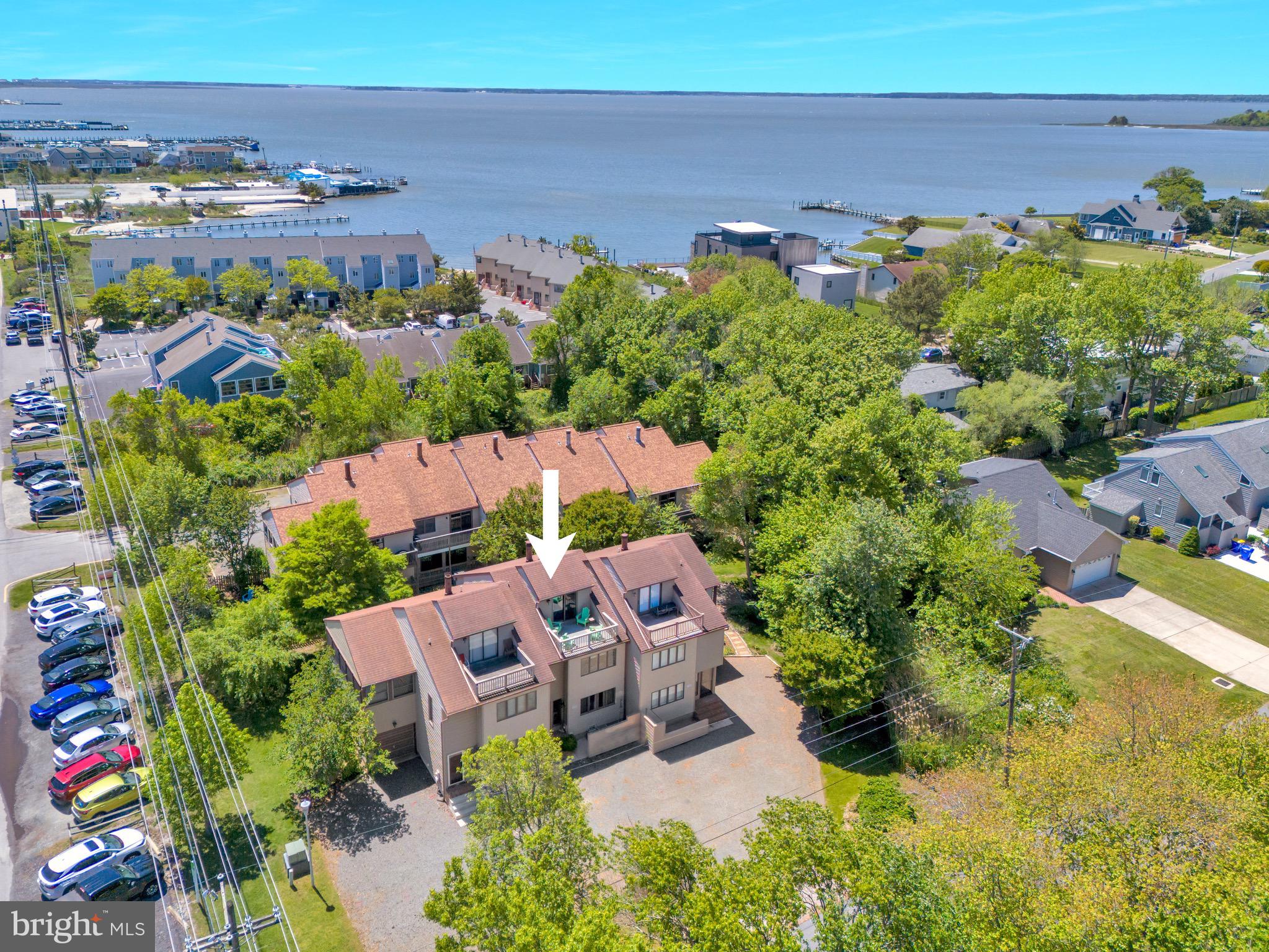 BAYSTRAND III - Residential