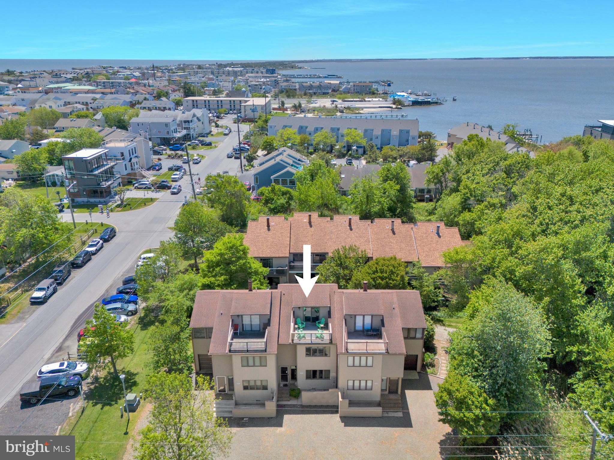 BAYSTRAND III - Residential