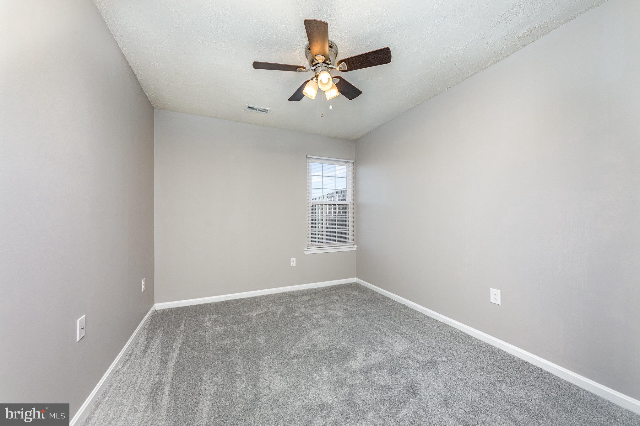 COLONIAL TERRACE - Residential