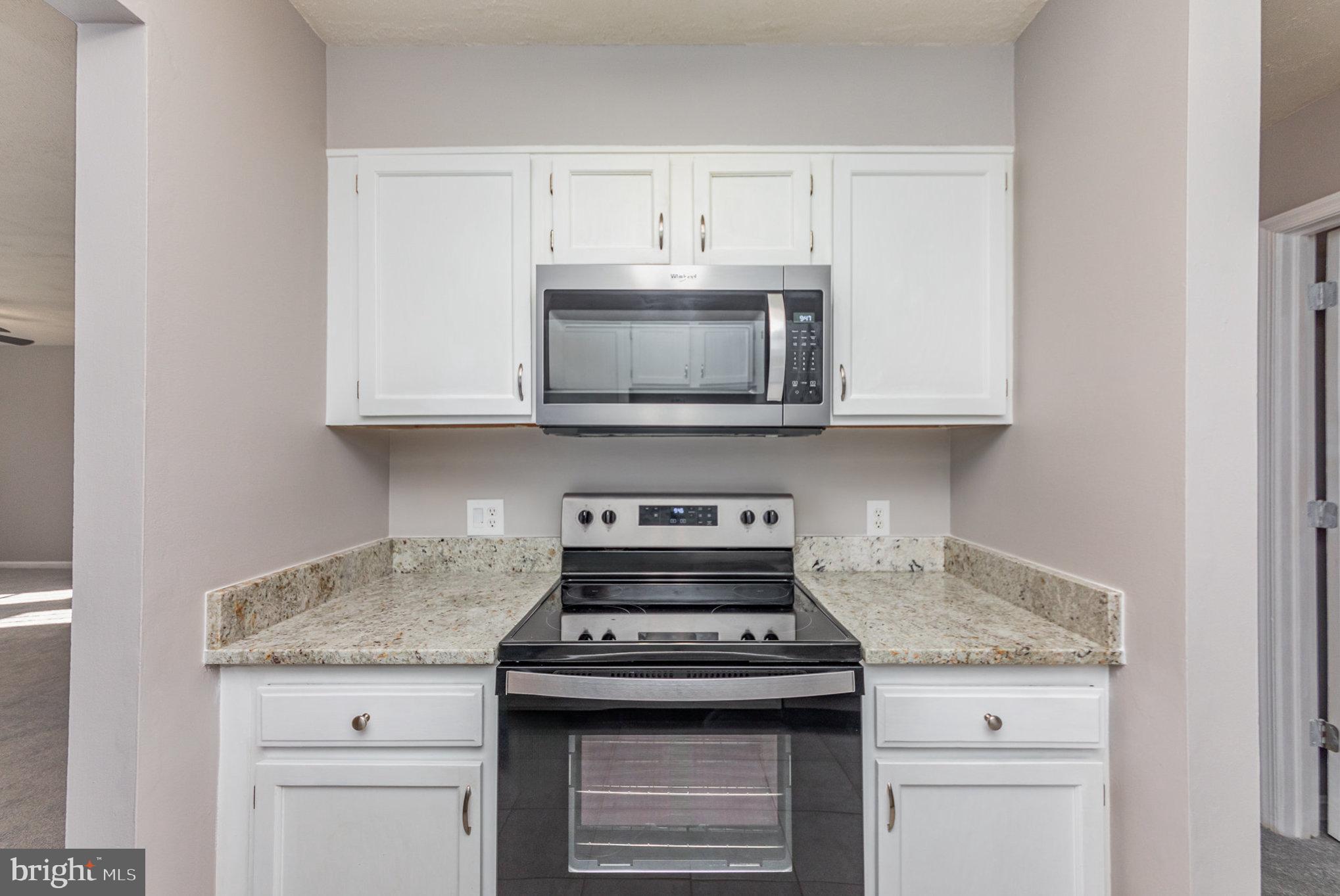 COLONIAL TERRACE - Residential