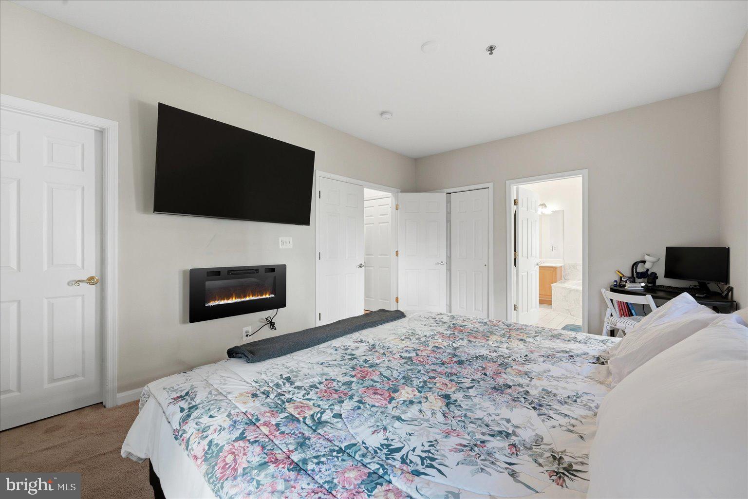 LORTON STATION - Residential