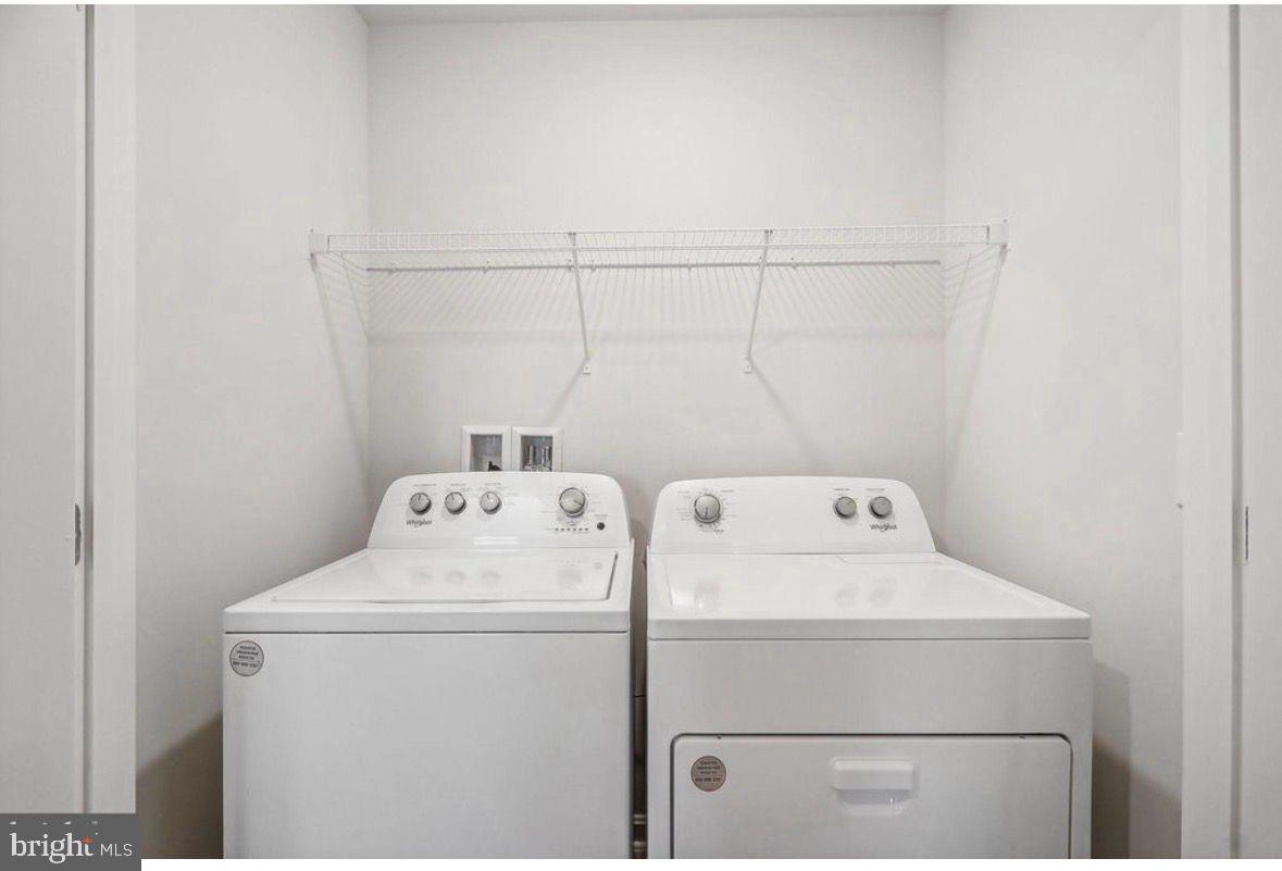 VALLEY VIEW - Residential Lease