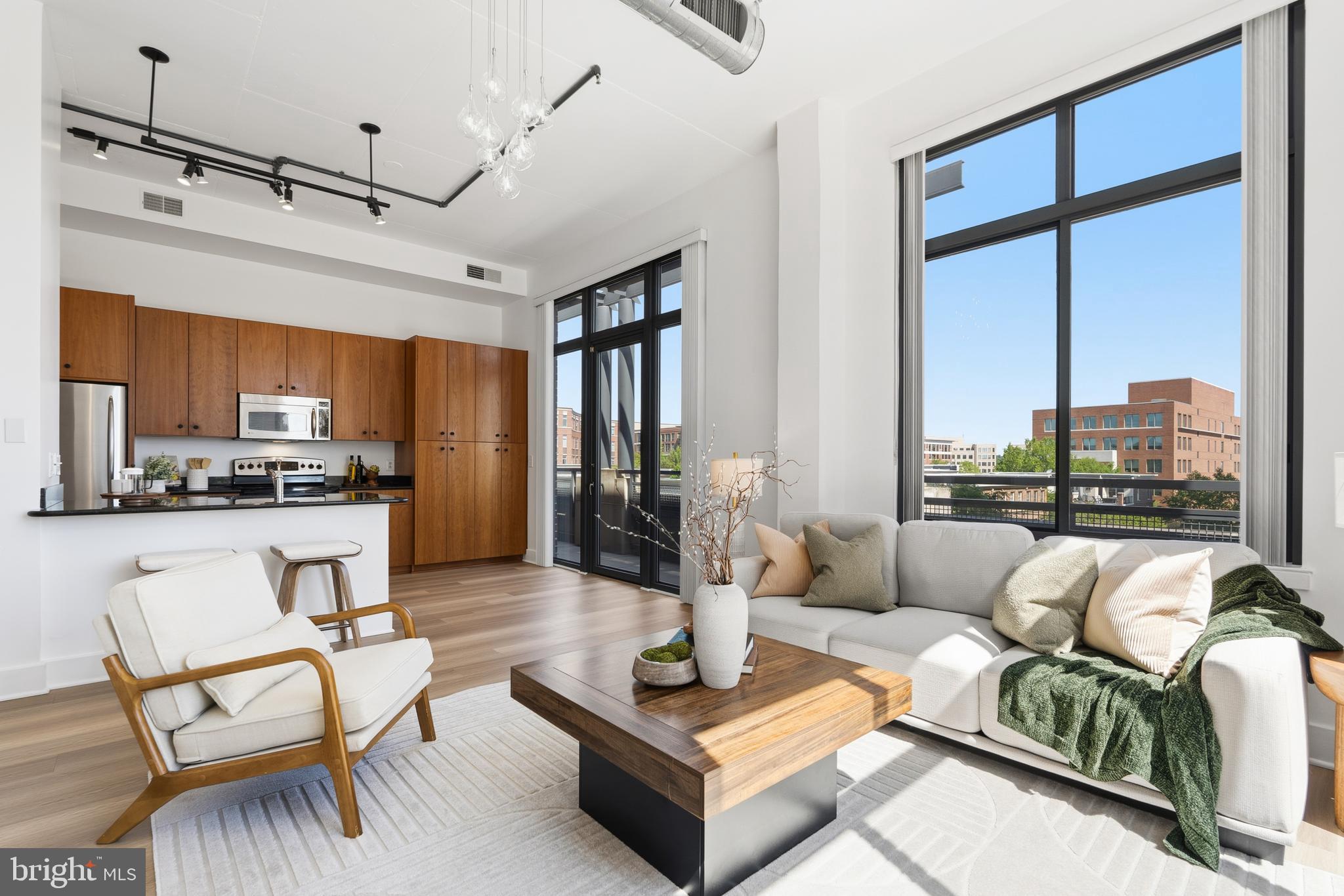 CONDOS AT CARLYLE SQUARE - Residential