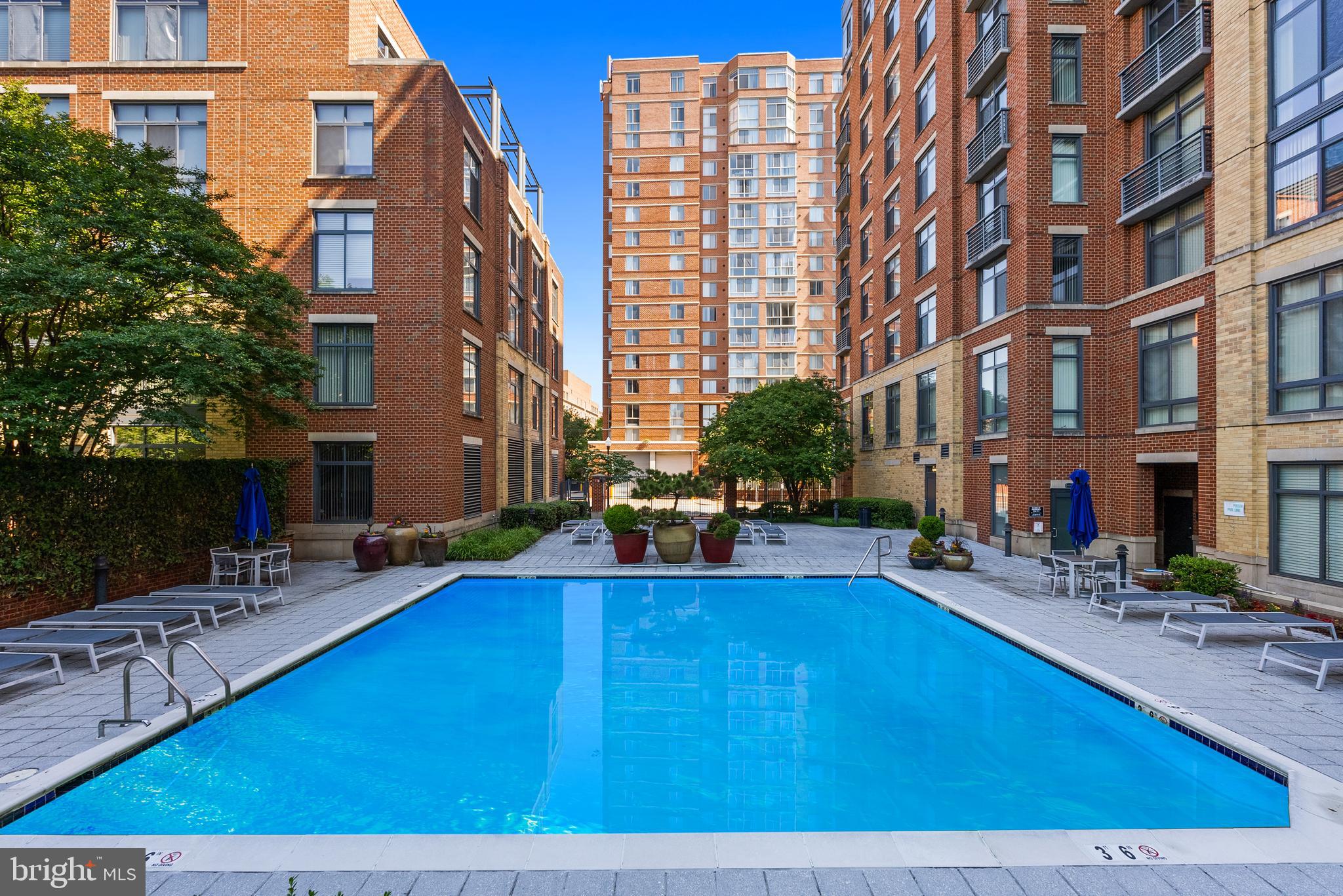 CONDOS AT CARLYLE SQUARE - Residential