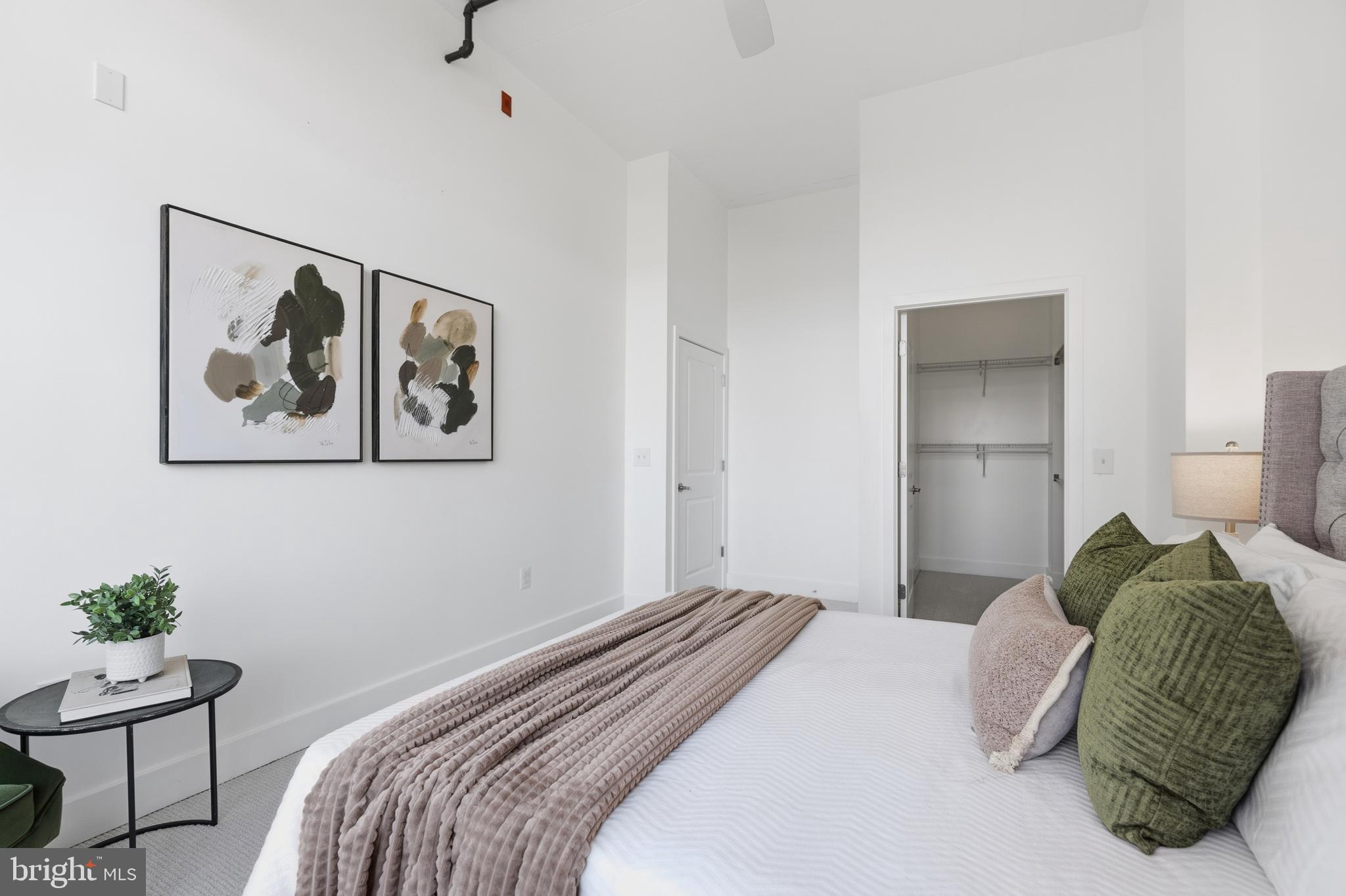 CONDOS AT CARLYLE SQUARE - Residential