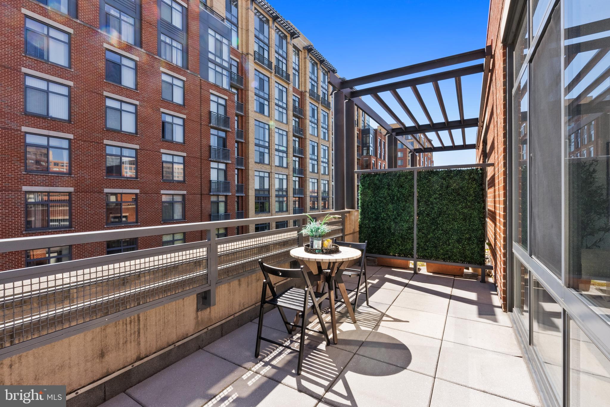 CONDOS AT CARLYLE SQUARE - Residential
