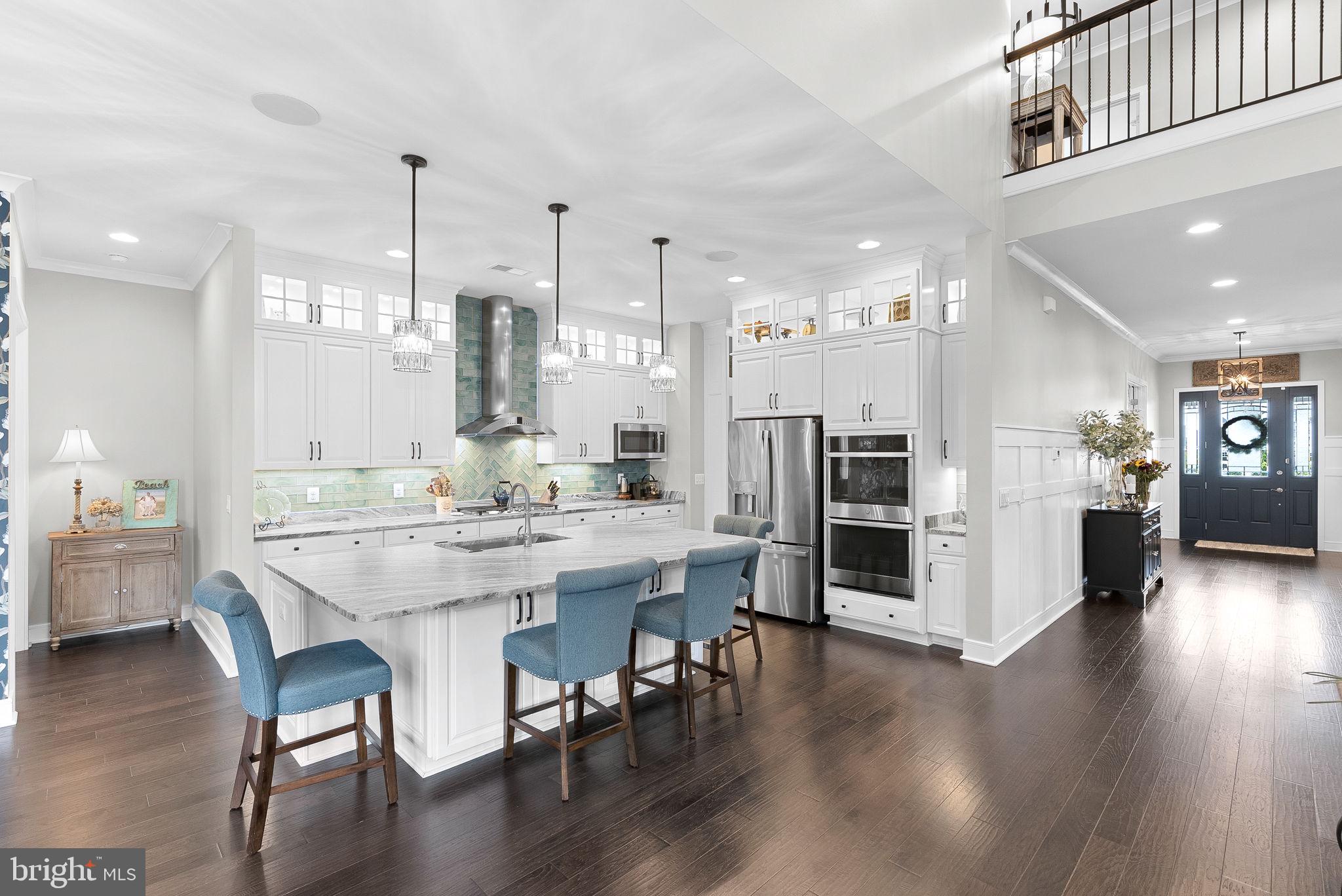 MEADOWBROOK - Residential