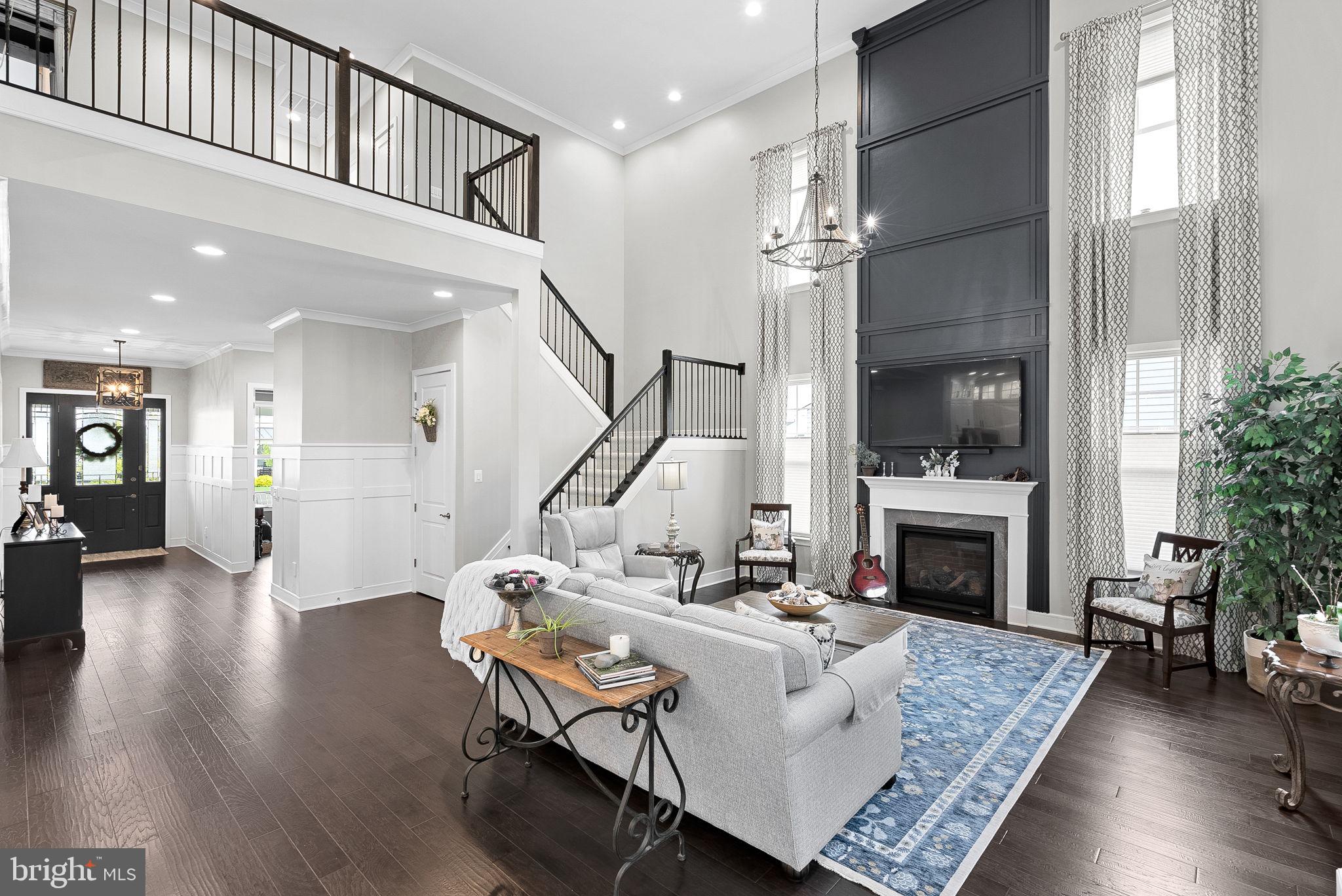 MEADOWBROOK - Residential