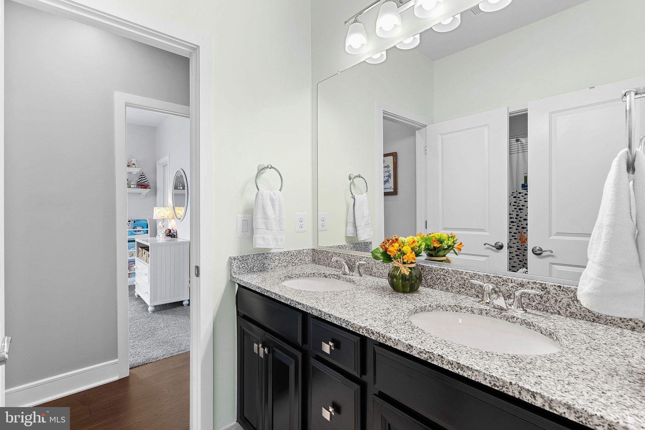 MEADOWBROOK - Residential