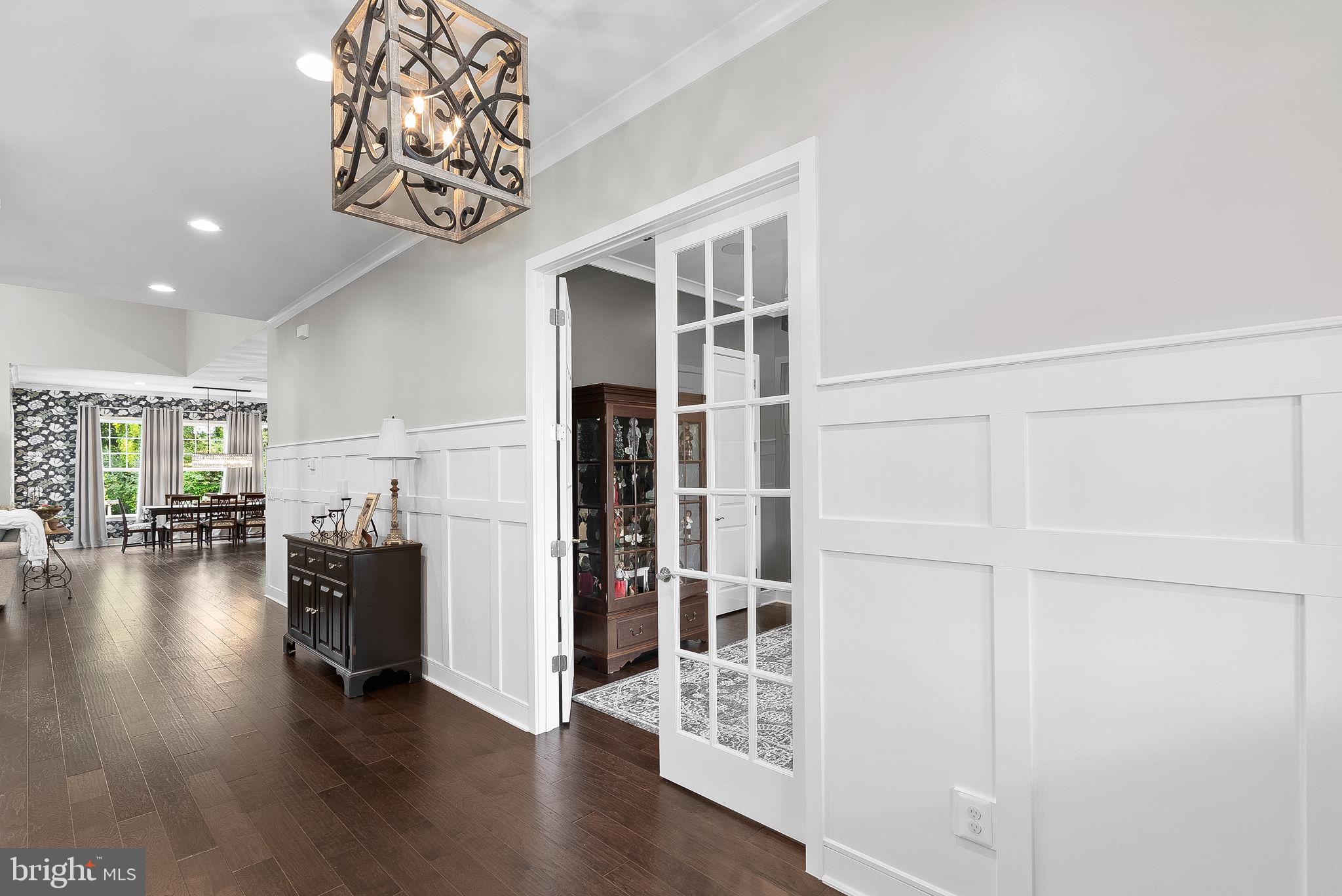 MEADOWBROOK - Residential