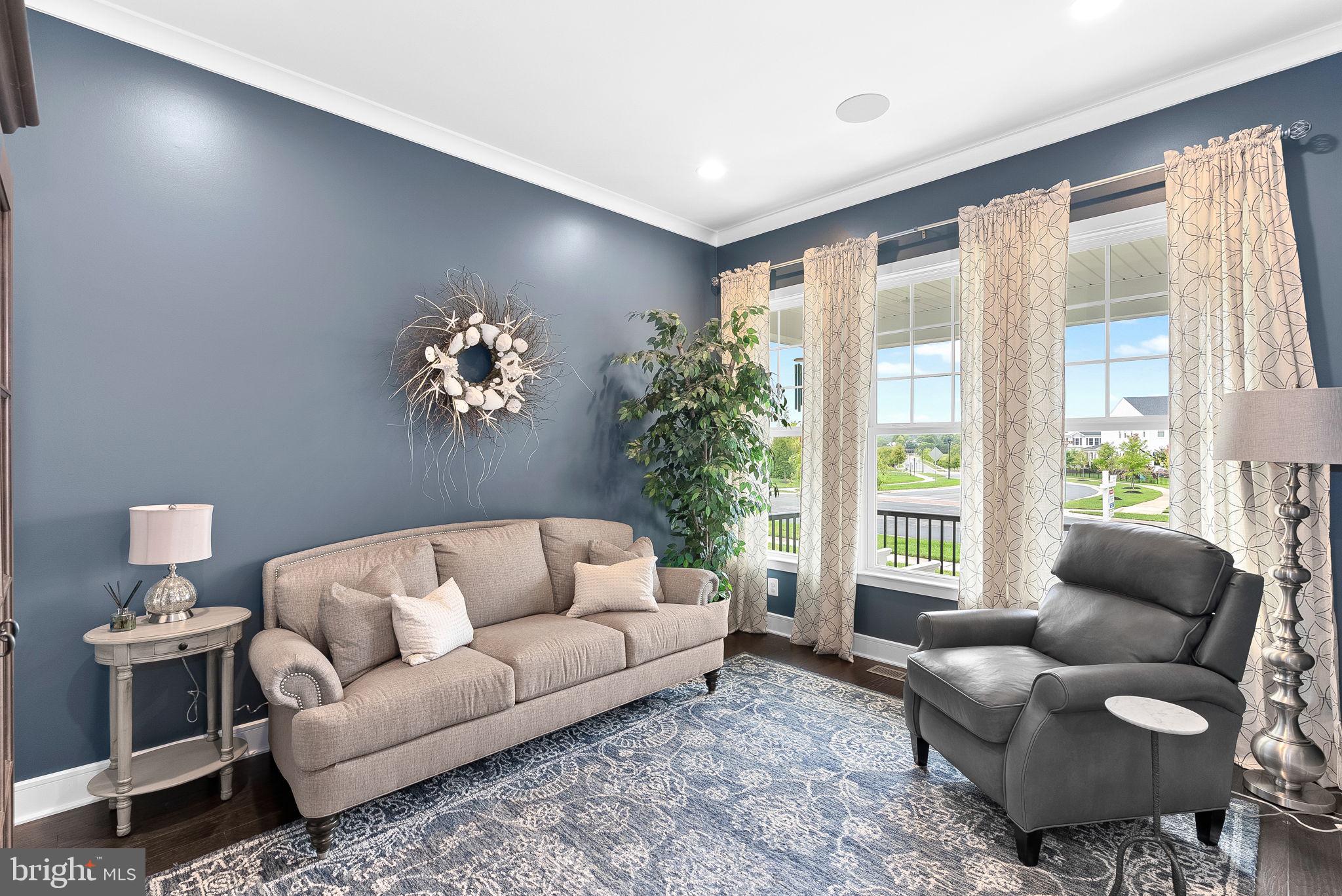 MEADOWBROOK - Residential