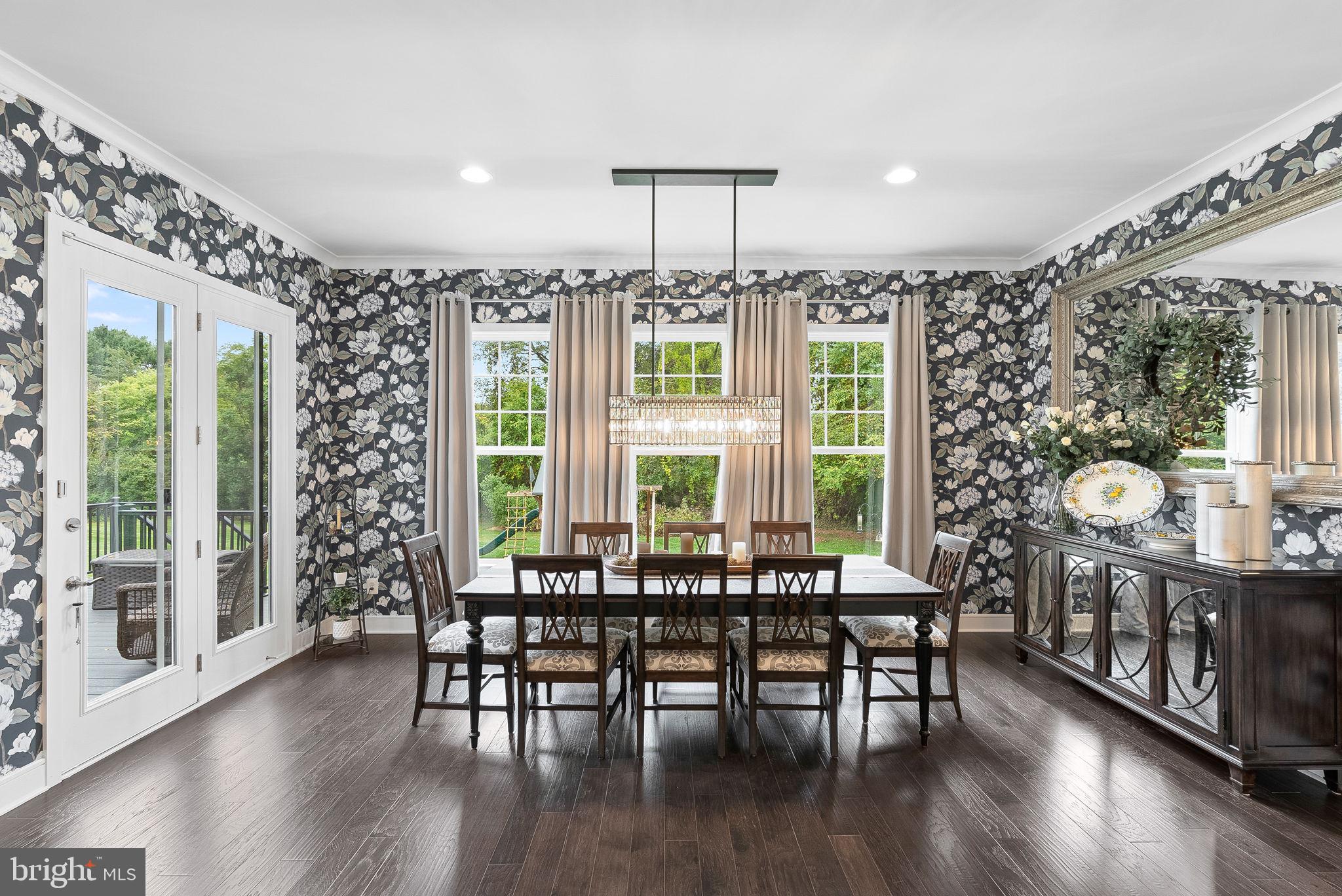 MEADOWBROOK - Residential