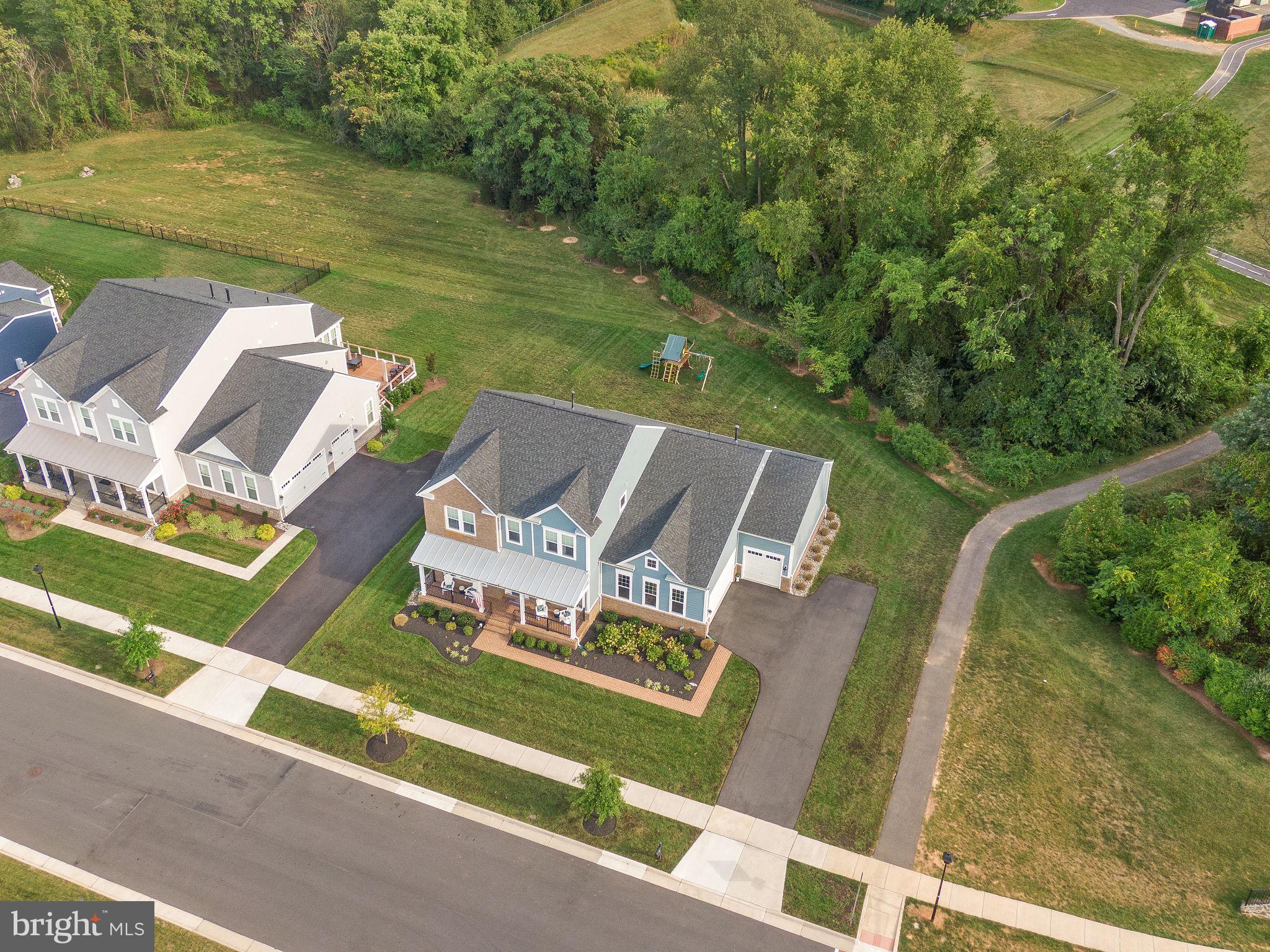 MEADOWBROOK - Residential