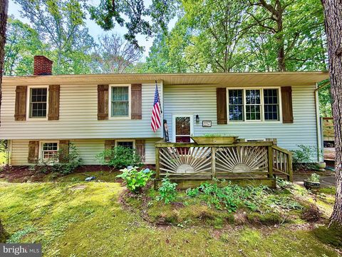 2257 MOUNTAIN VIEW ROAD STAFFORD VA 22556