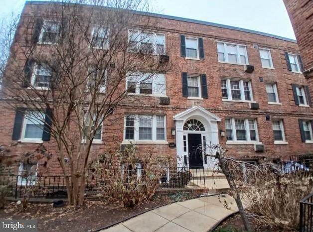 Photo 1 of 2 — 4491 MACARTHUR BOULEVARD NW 201, WASHINGTON, DC 20007