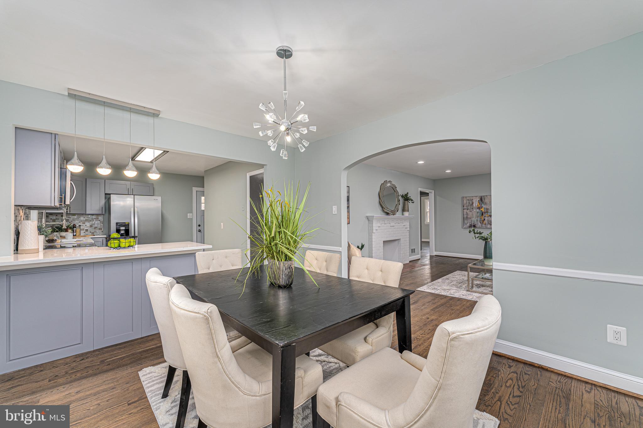 BARNABY MANOR OAKS - Residential