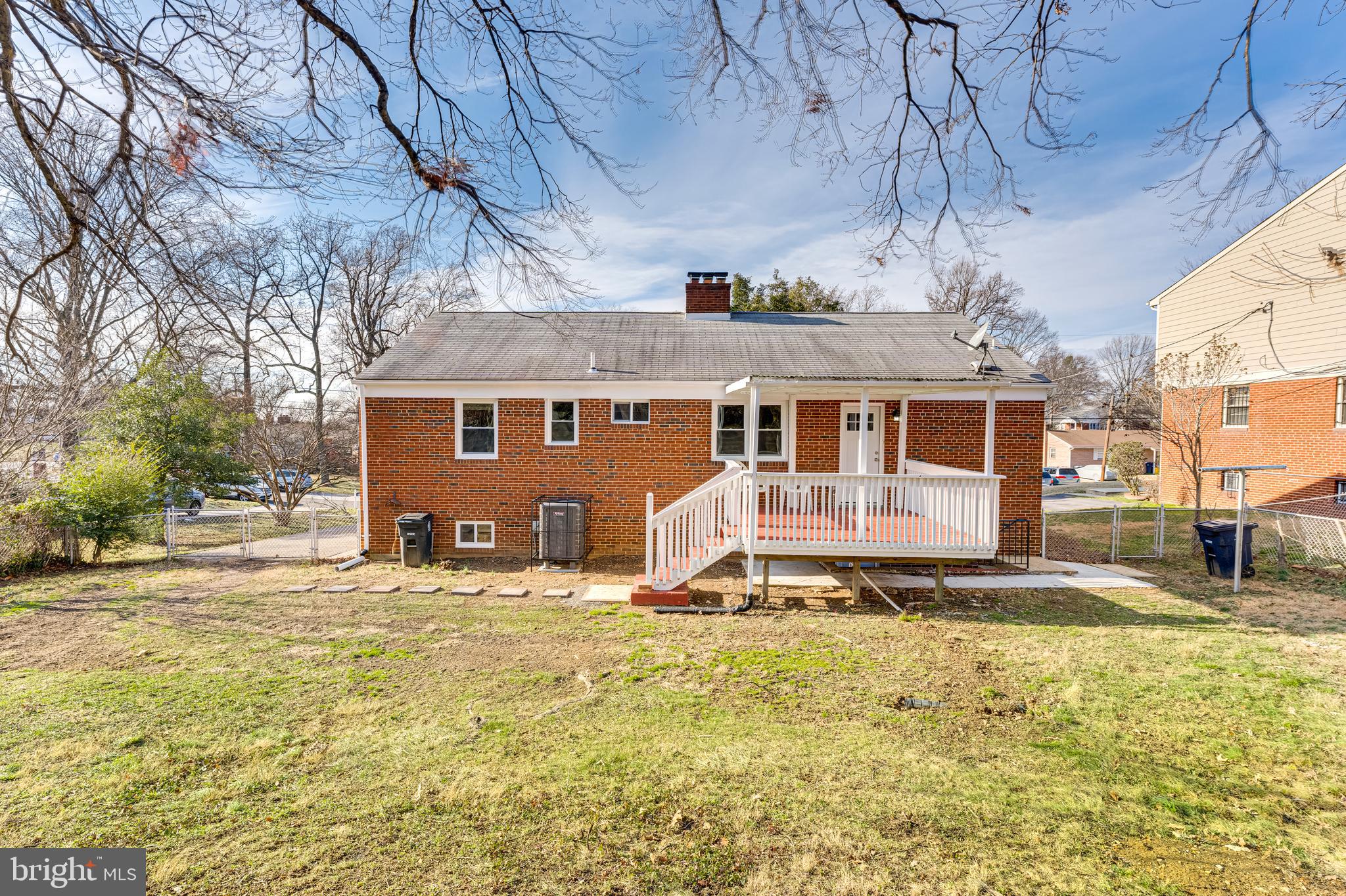 BARNABY MANOR OAKS - Residential