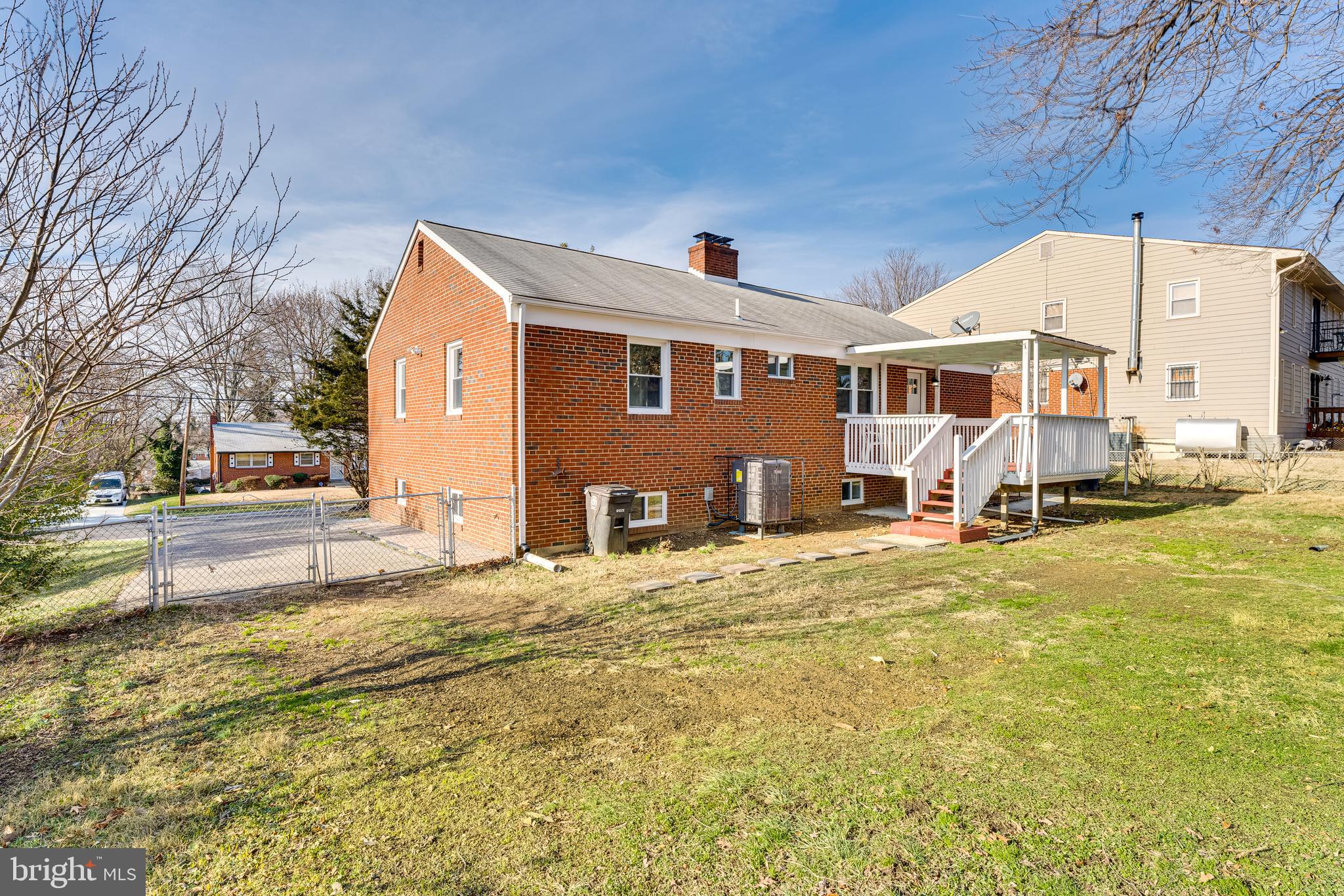 BARNABY MANOR OAKS - Residential