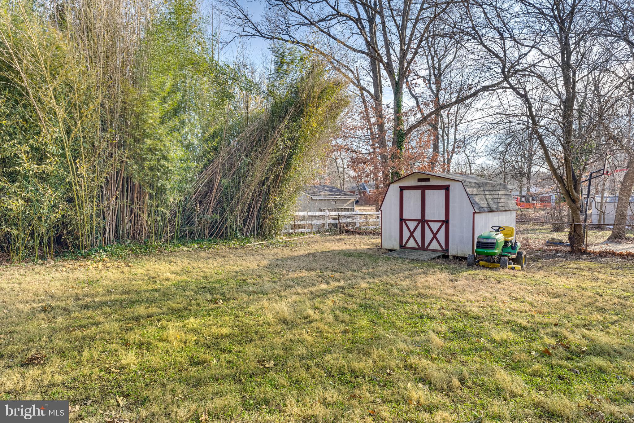 BARNABY MANOR OAKS - Residential