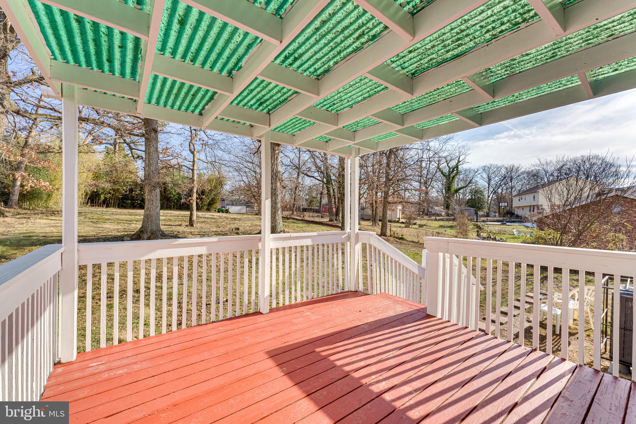 BARNABY MANOR OAKS - Residential