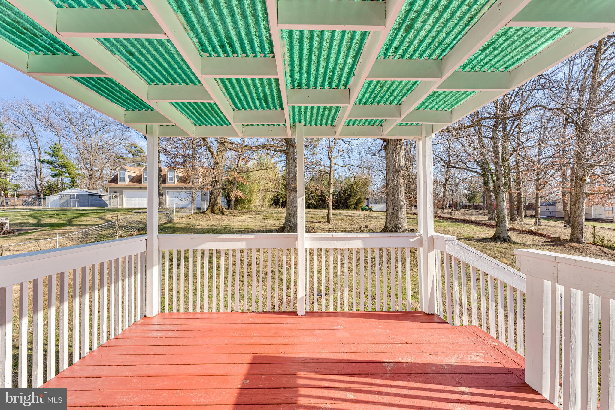 BARNABY MANOR OAKS - Residential