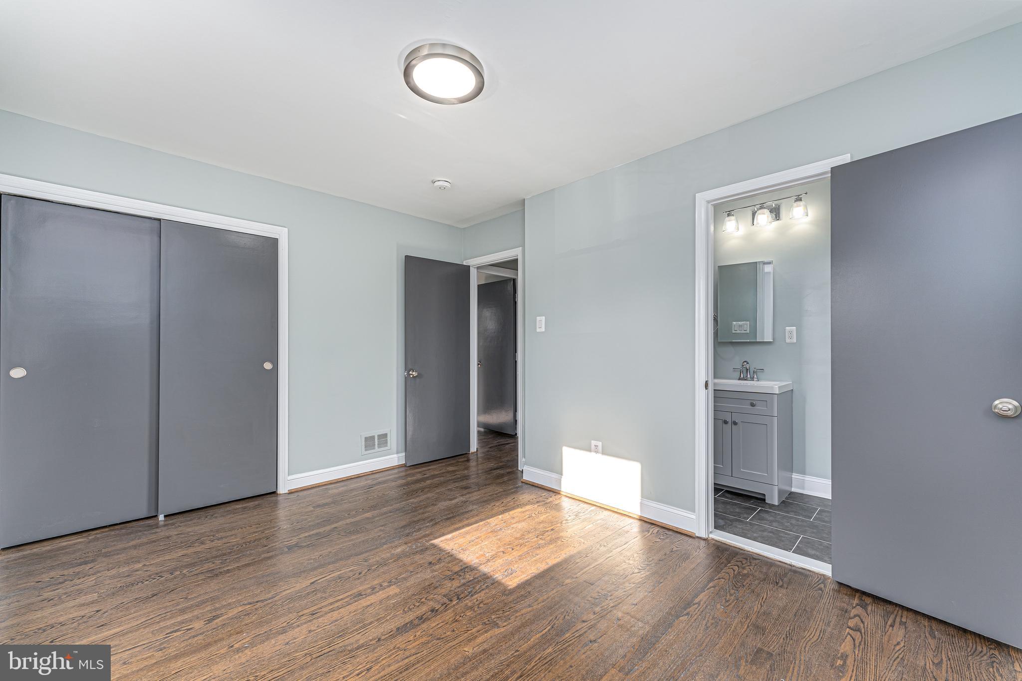 BARNABY MANOR OAKS - Residential