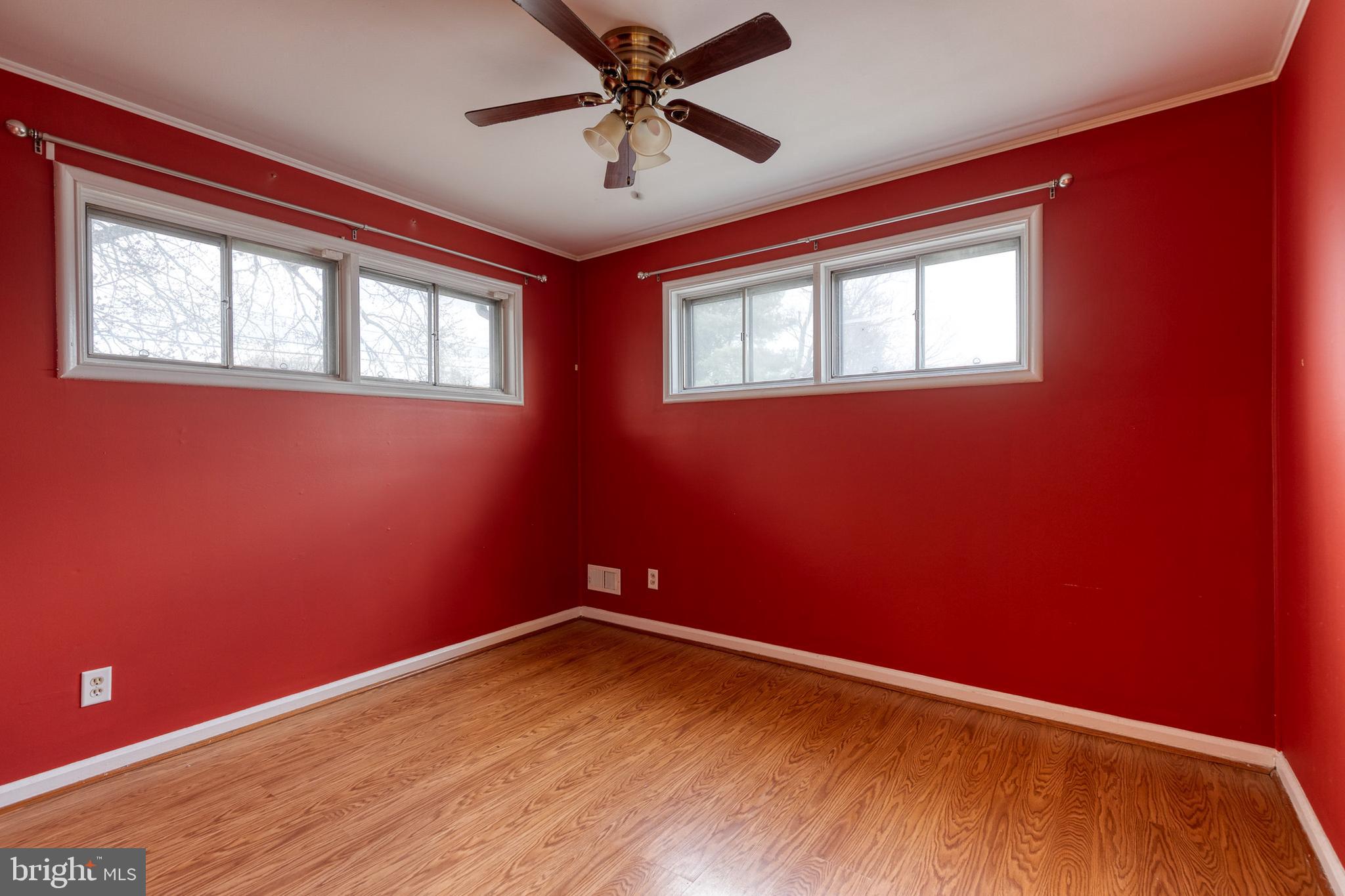 WILLIAMSBURG - Residential