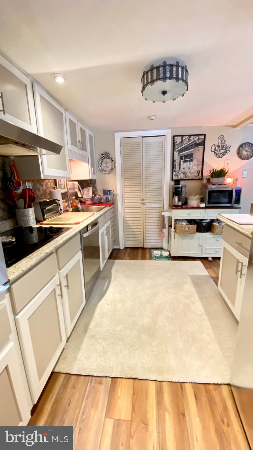 RUMSEY ISLAND - Residential