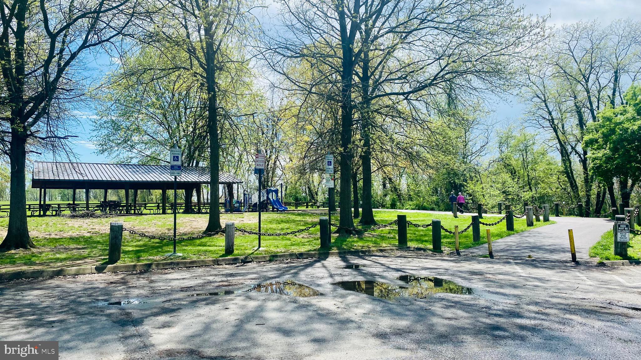 RUMSEY ISLAND - Residential