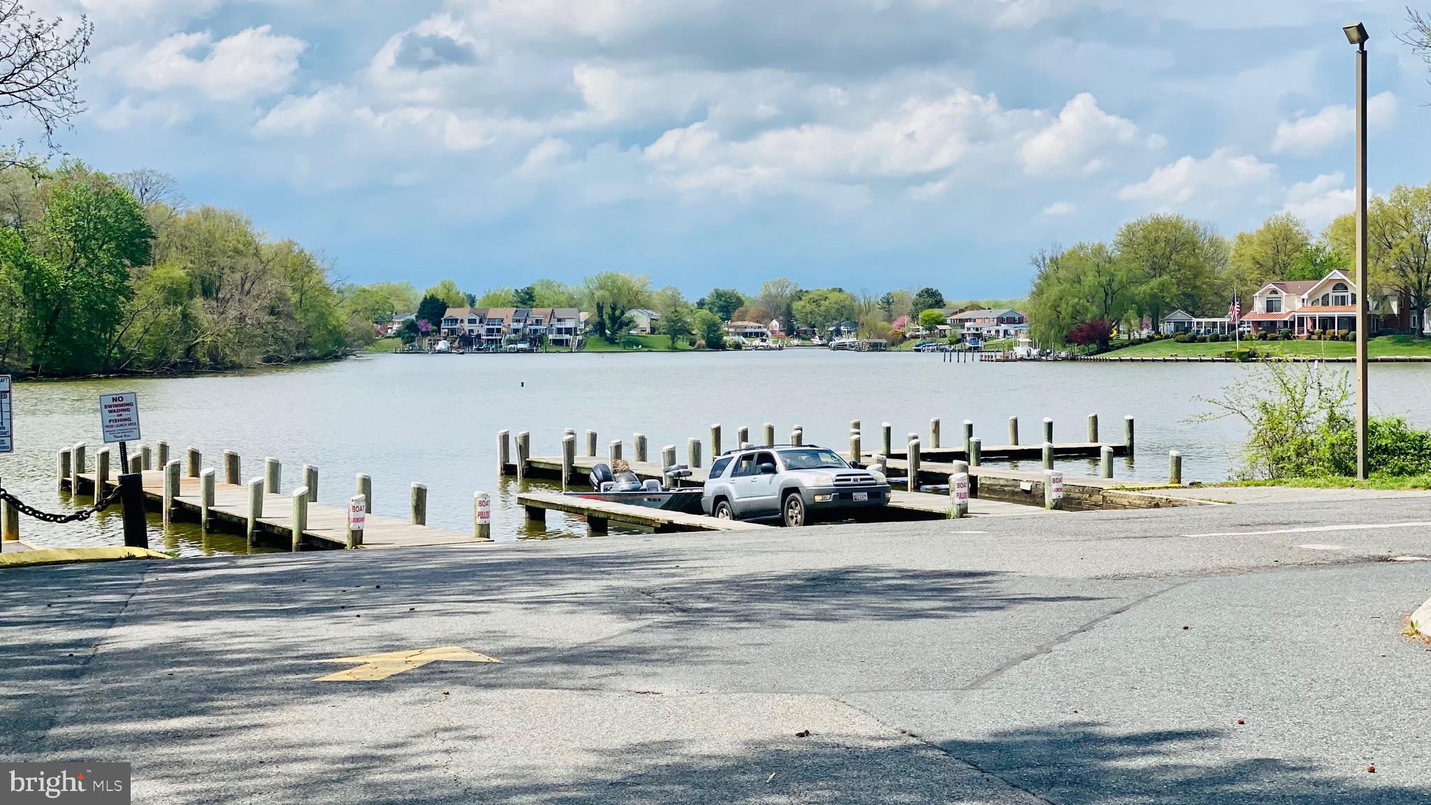 RUMSEY ISLAND - Residential