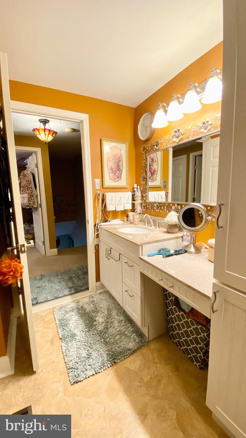 RUMSEY ISLAND - Residential