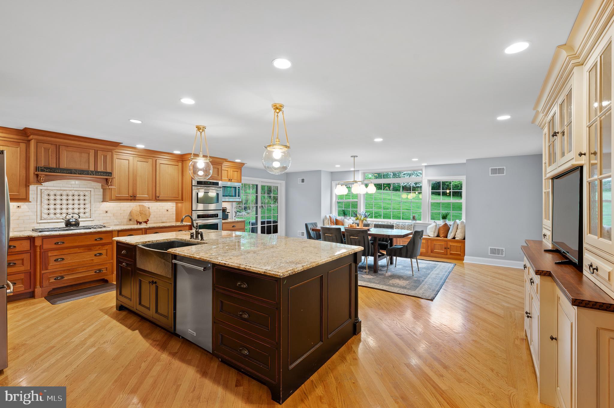 ECHO VALLEY - Residential