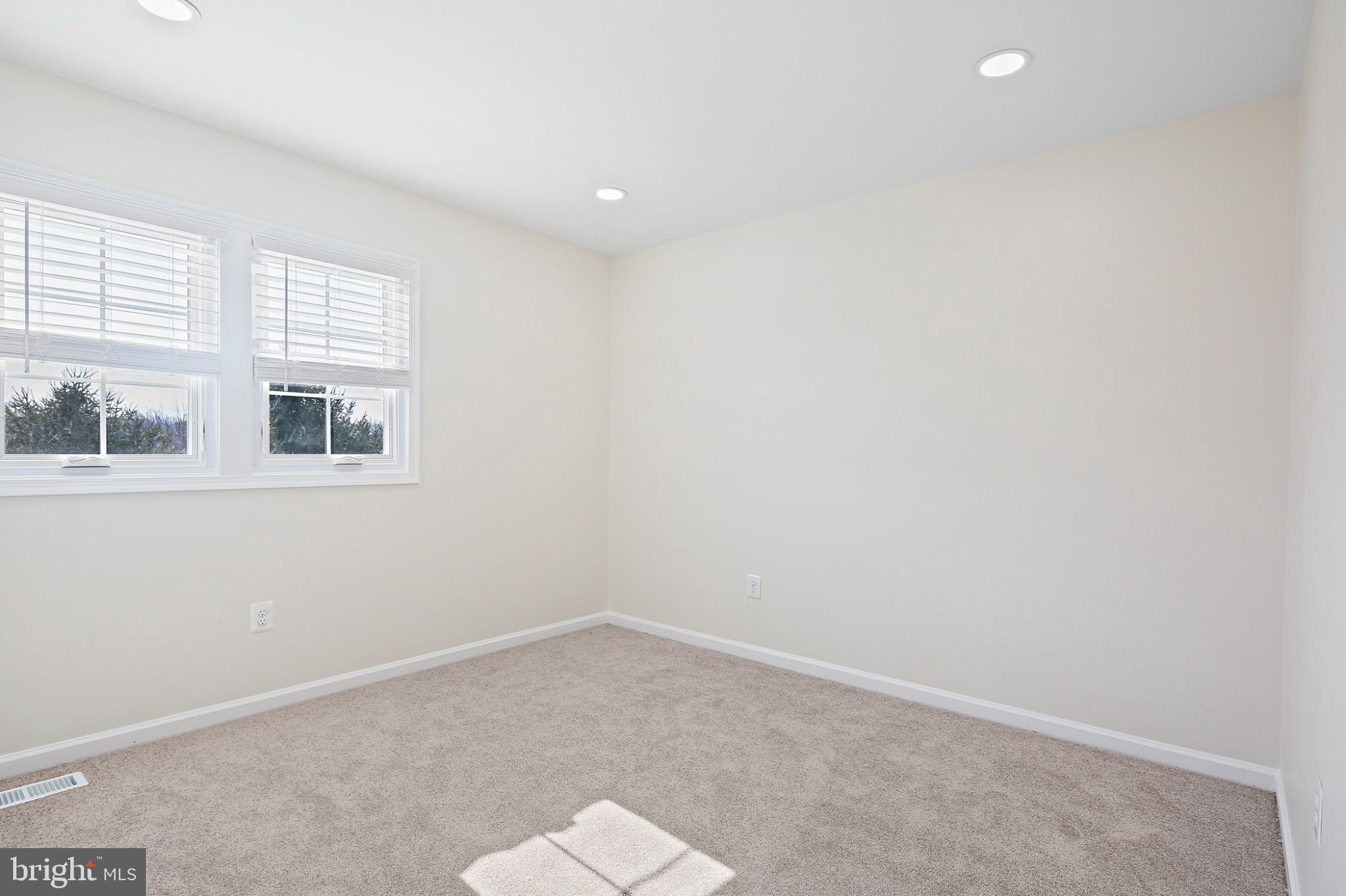 GUNVIEW FARM - Residential