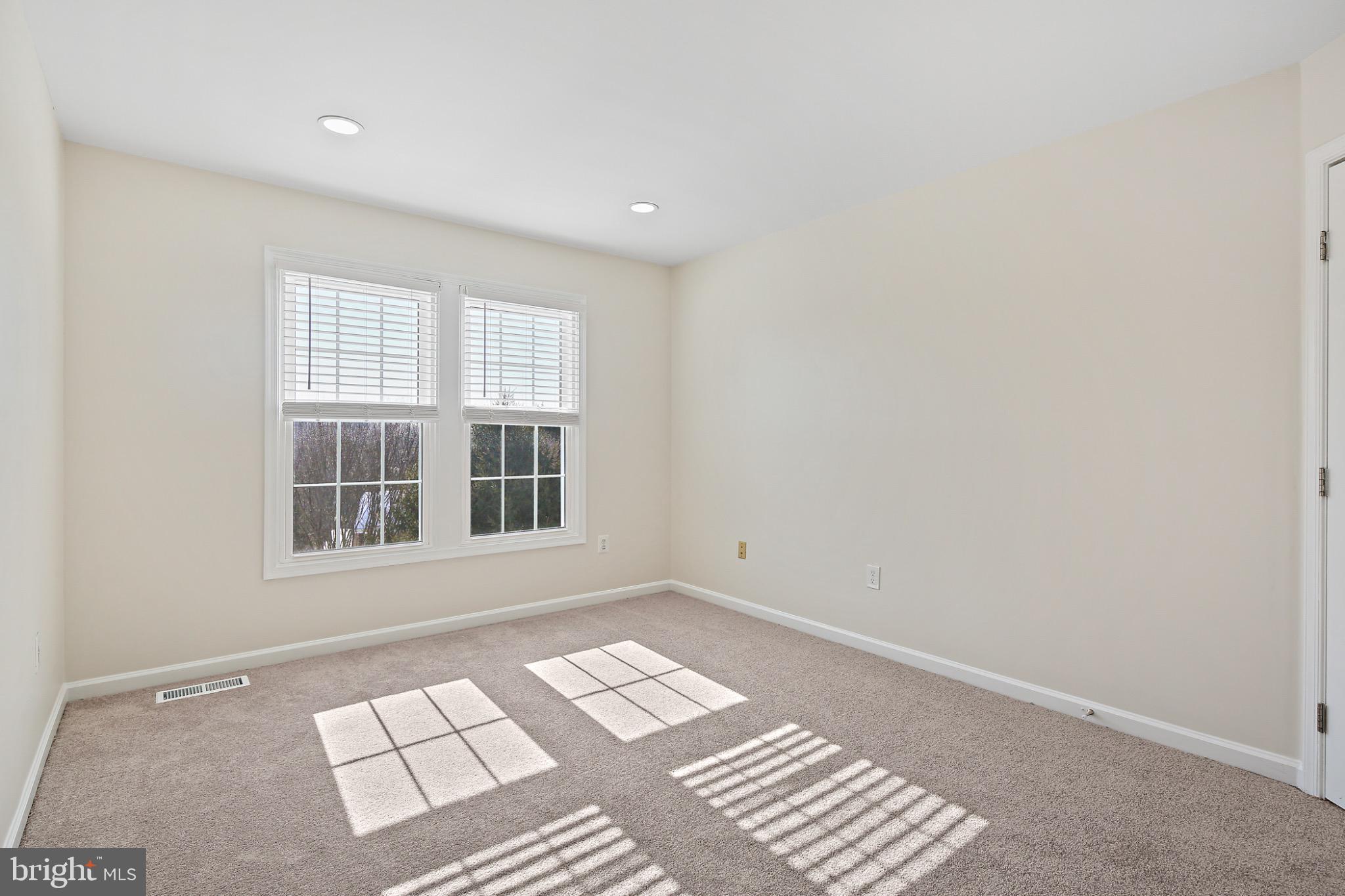 GUNVIEW FARM - Residential