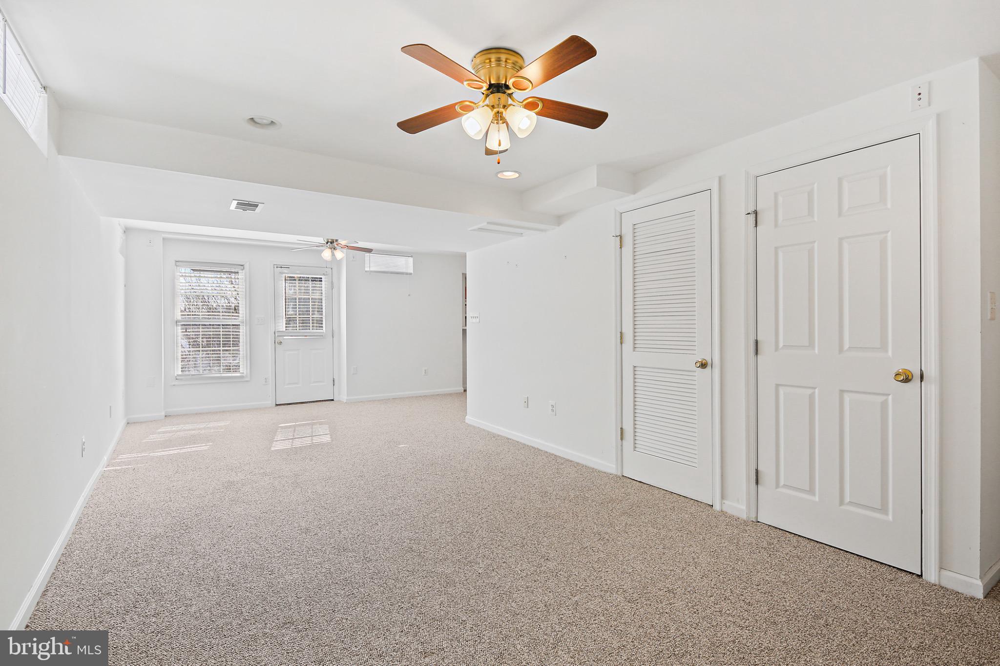 GUNVIEW FARM - Residential